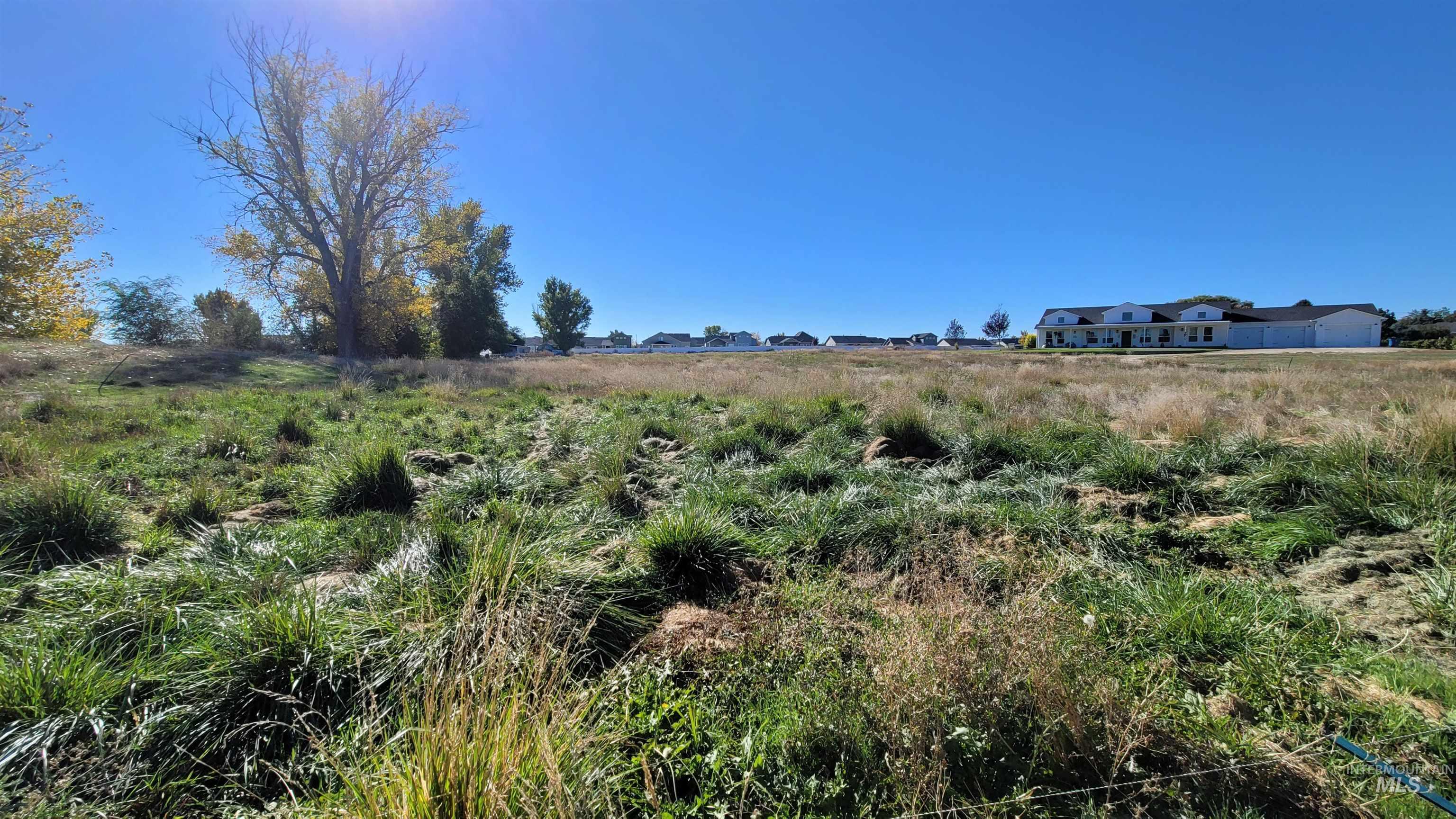 Tbd E Victory Rd Property Photo 1