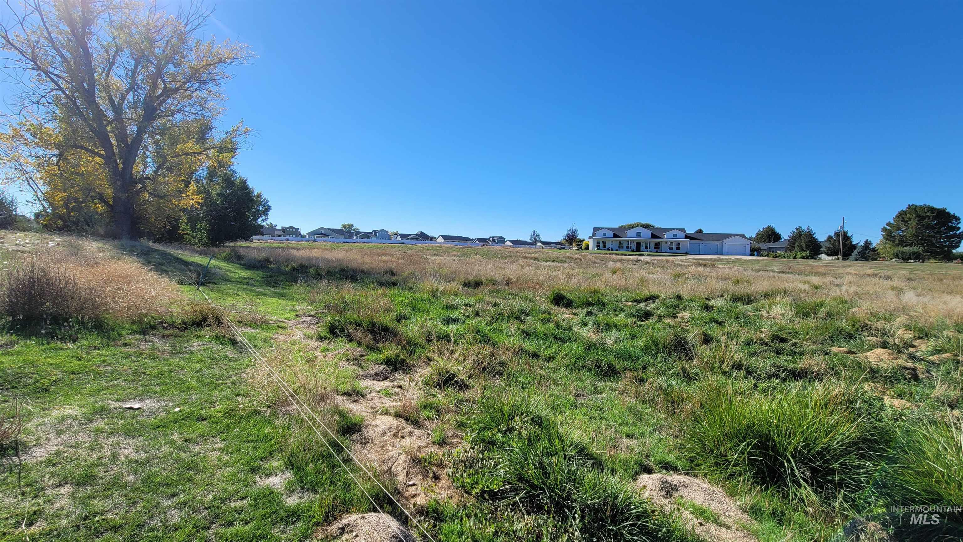 Tbd E Victory Rd Property Photo 1