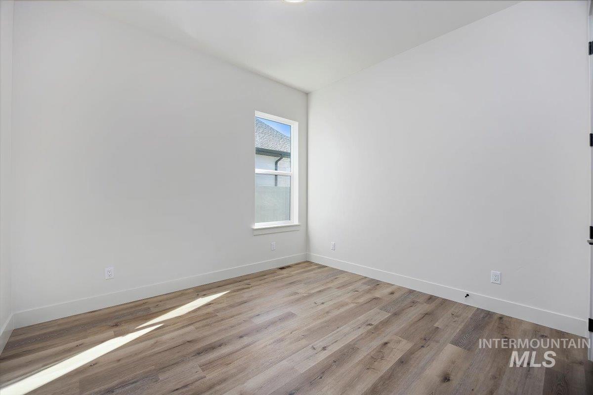 548 Falling Leaf Lane Property Photo 26