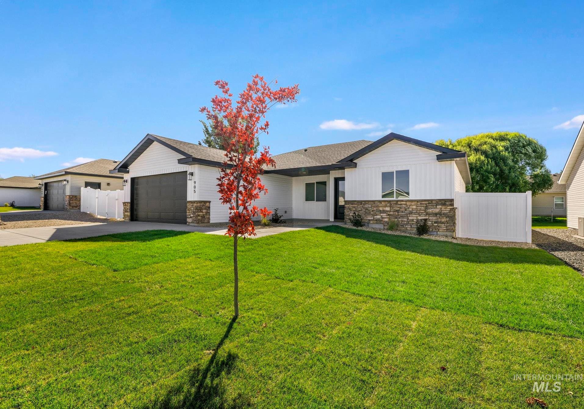 929 E 23rd Ave. Property Photo 1