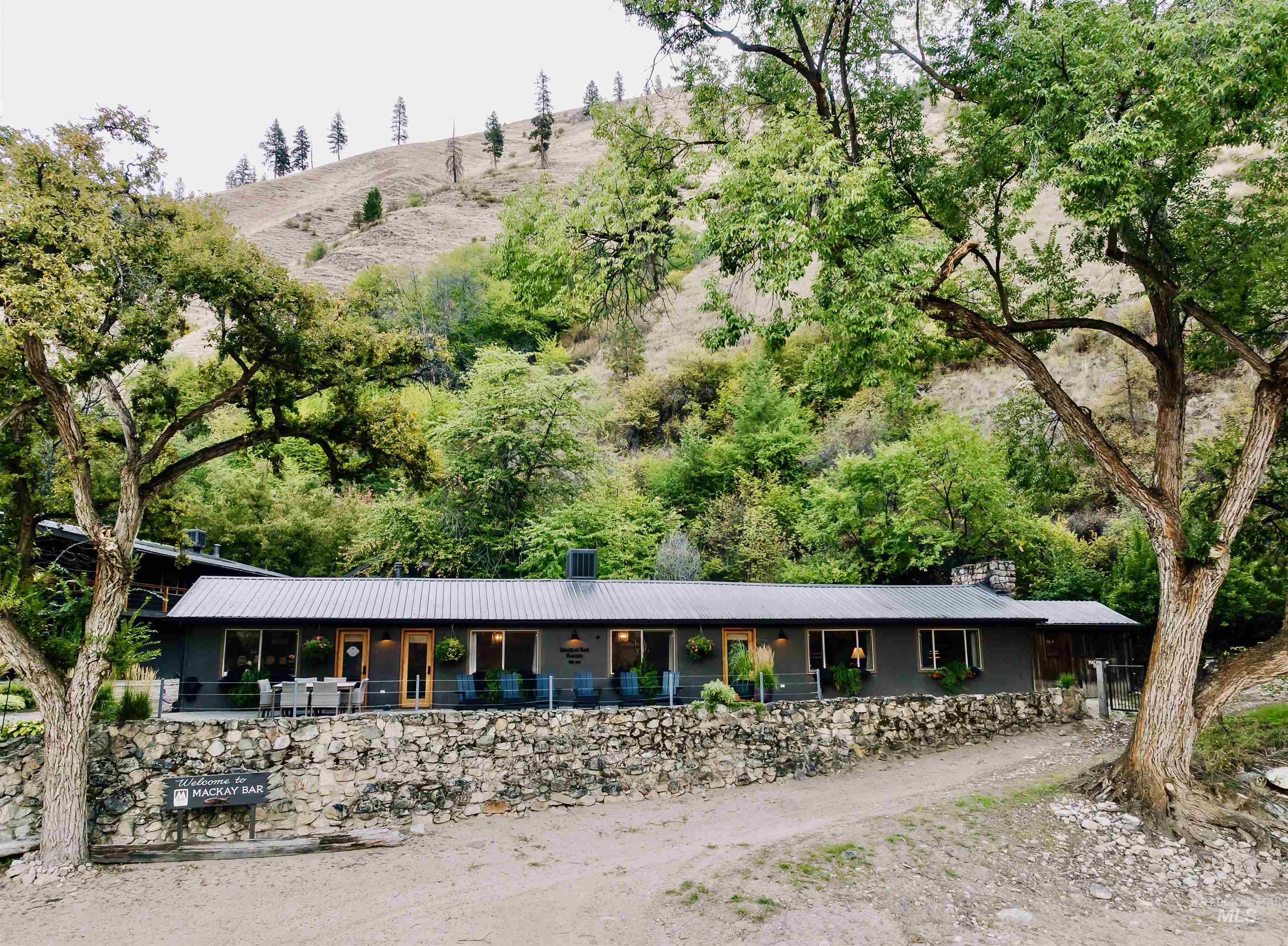 13450 Salmon River Property Photo 8