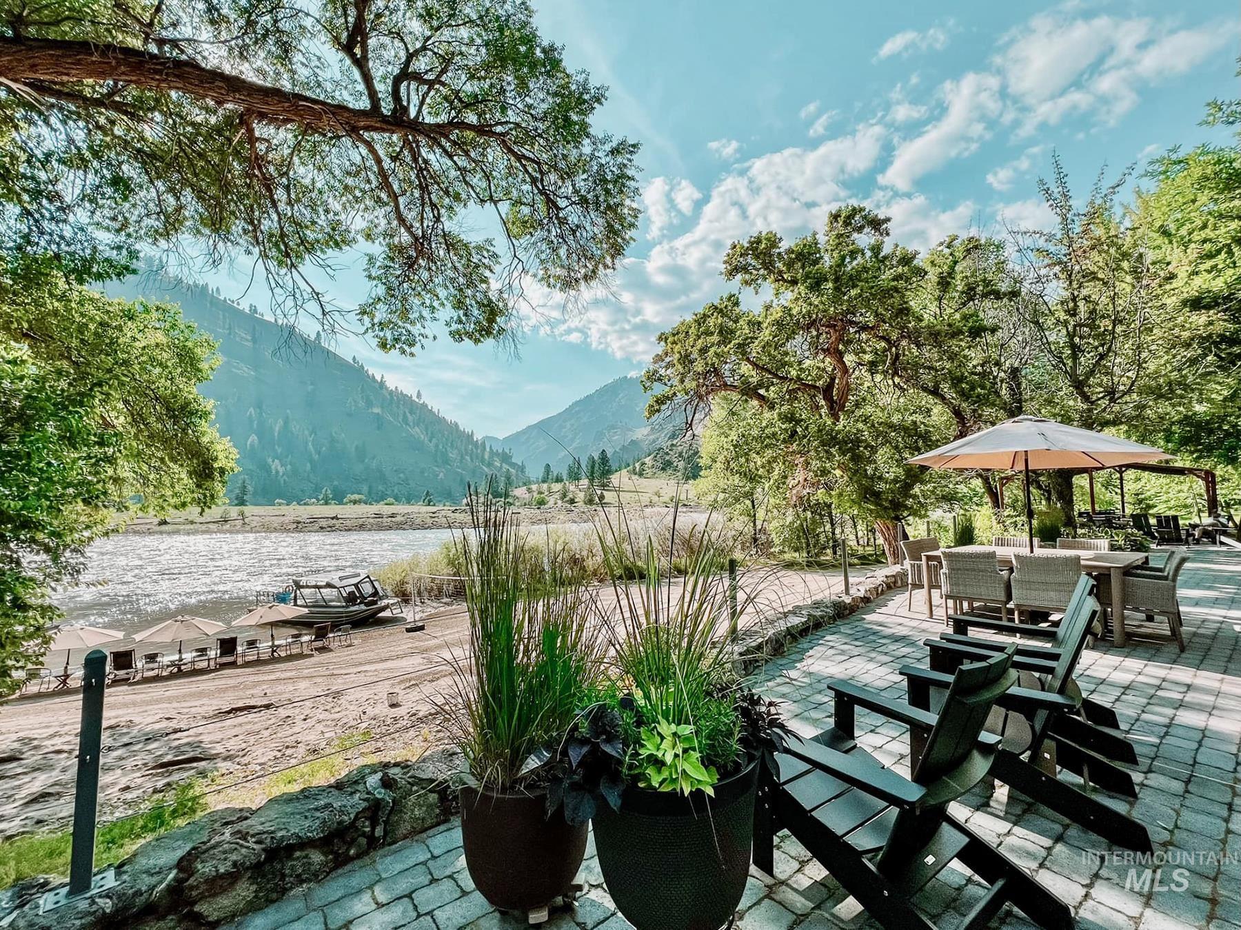 13450 Salmon River Property Photo 9