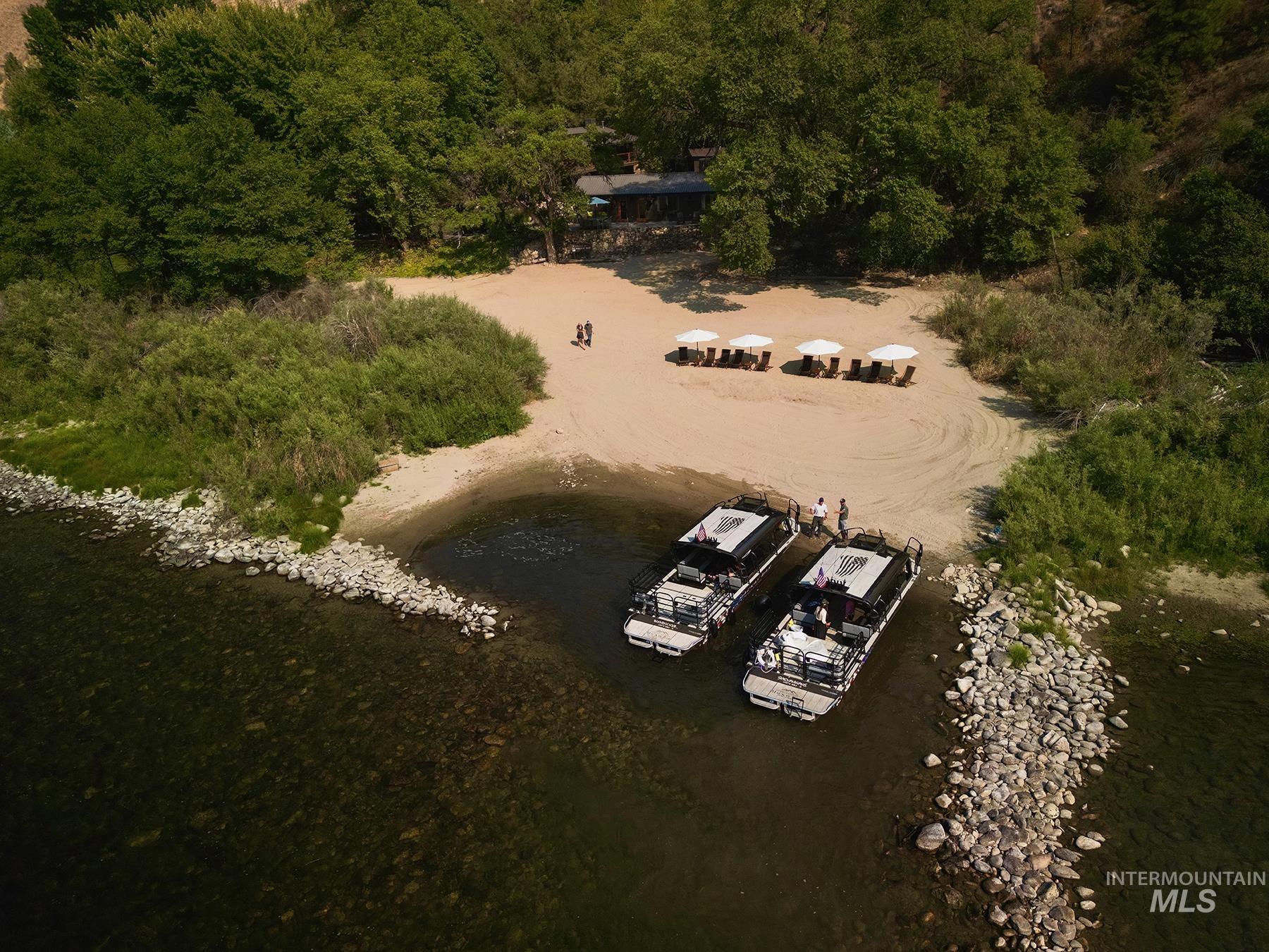 13450 Salmon River Property Photo 12