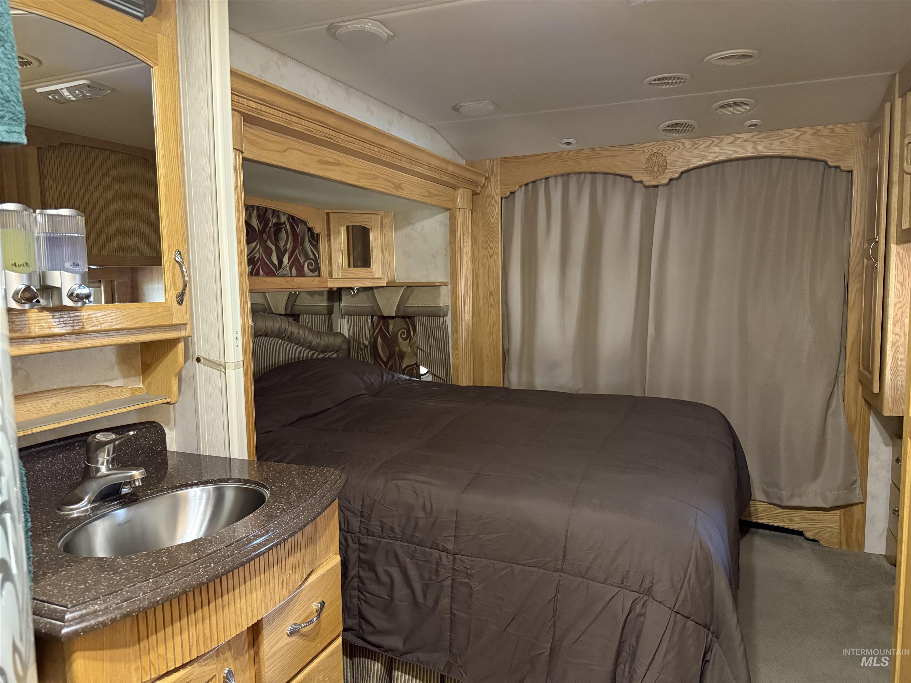 289 Freedom Way Property Photo 17