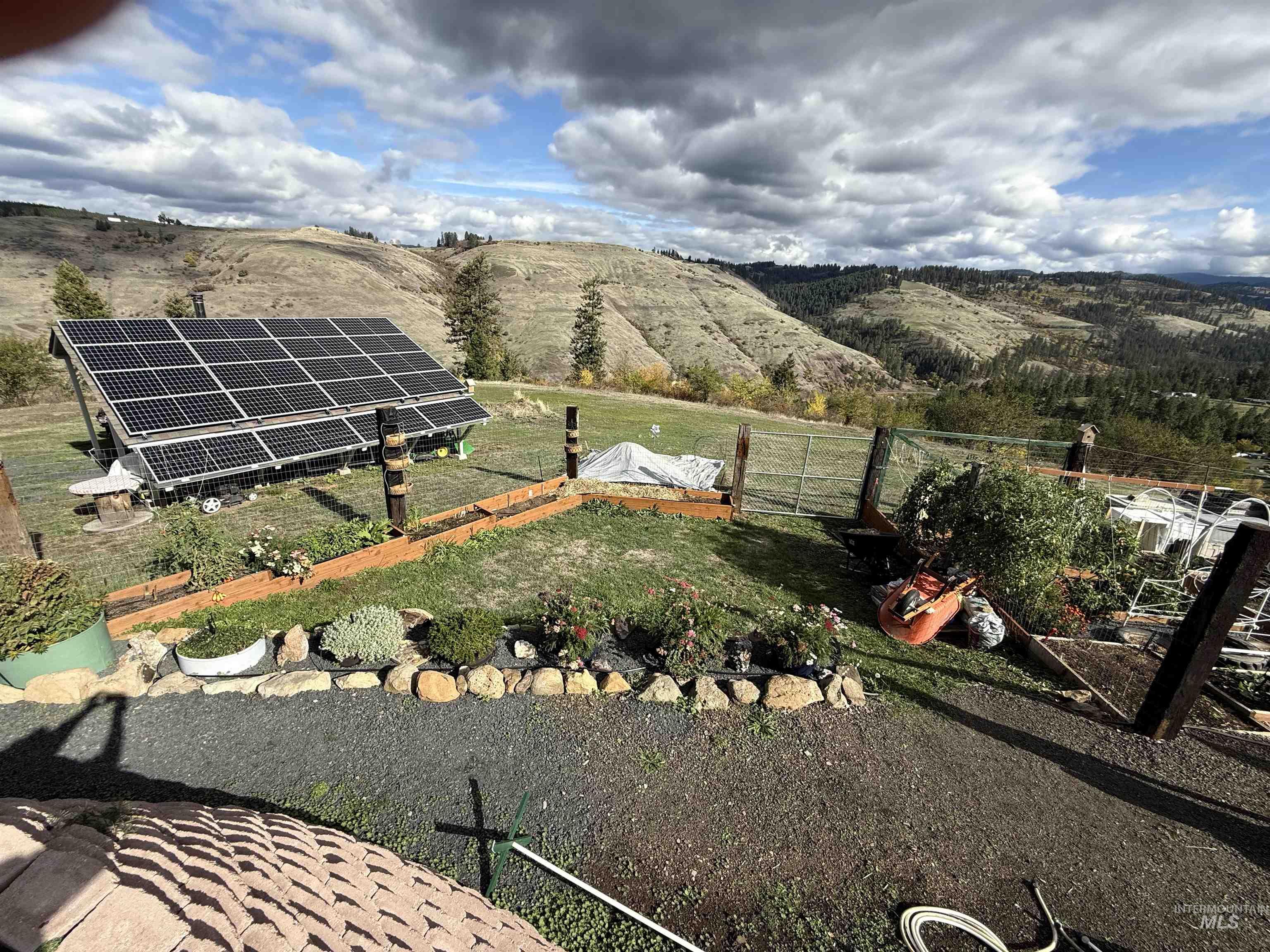 289 Freedom Way Property Photo 29