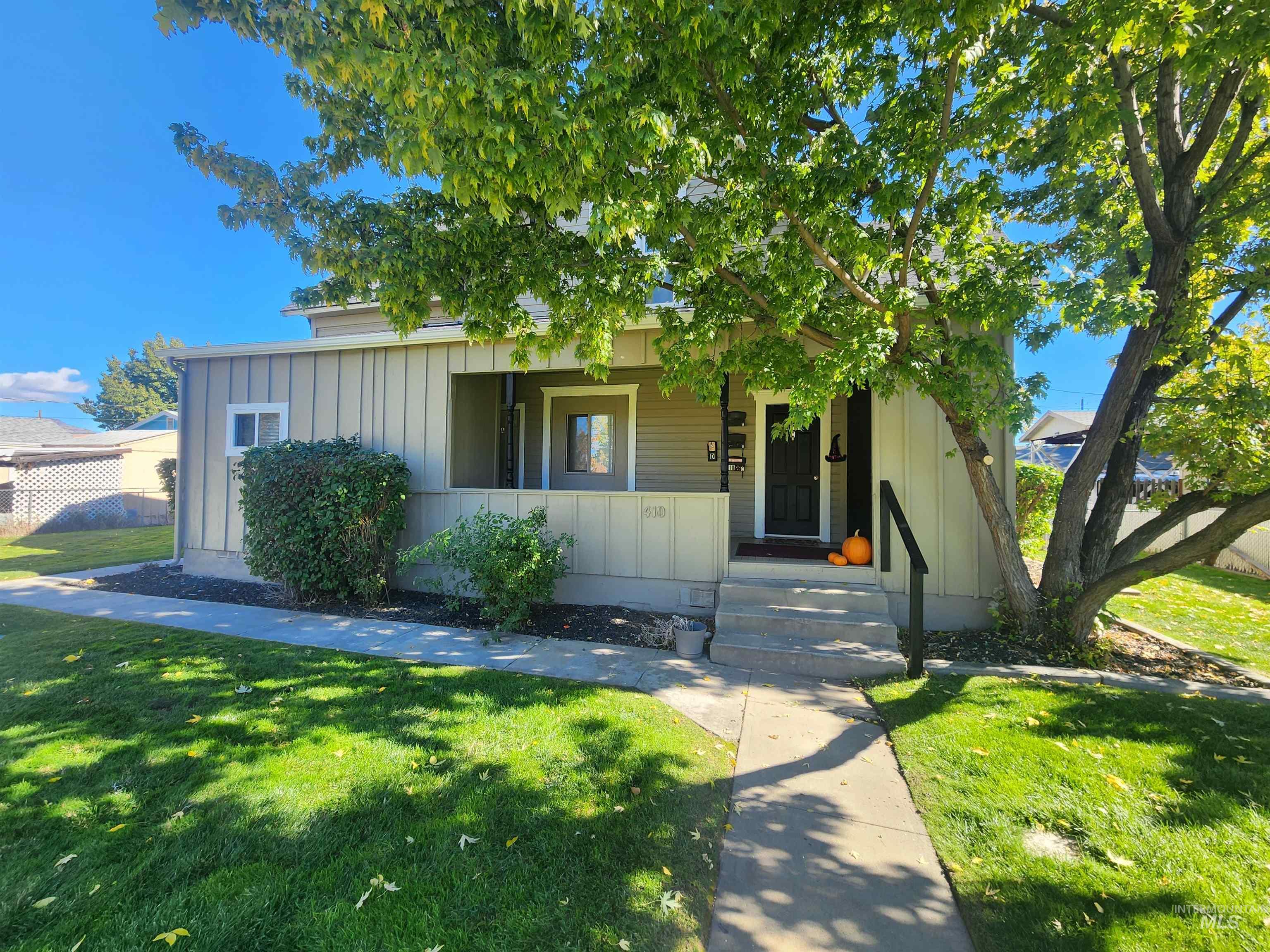 410 S Hayes Ave Property Photo 2