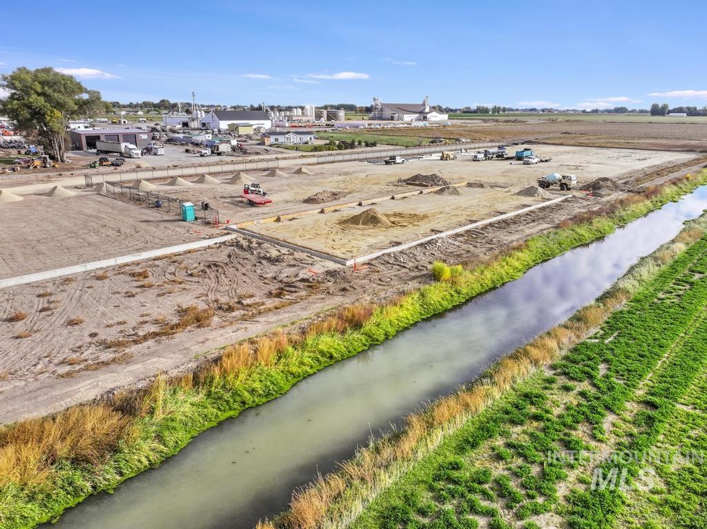 Tbd 200 W Lot 5 Property Photo 8