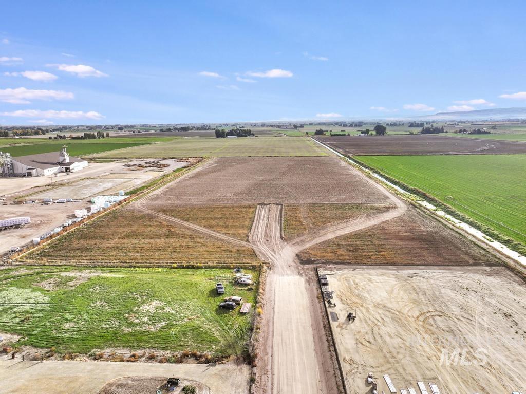 Tbd 200 W Lot 5 Property Photo 14