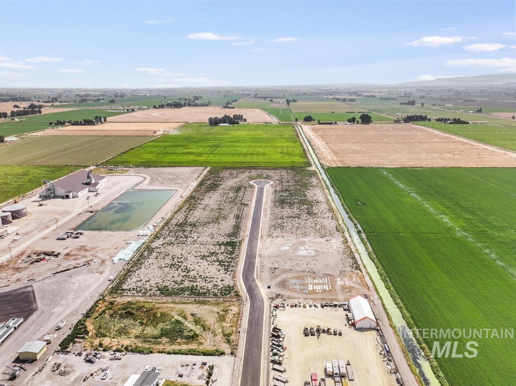 Tbd 200 W Lot 7 Property Photo 30