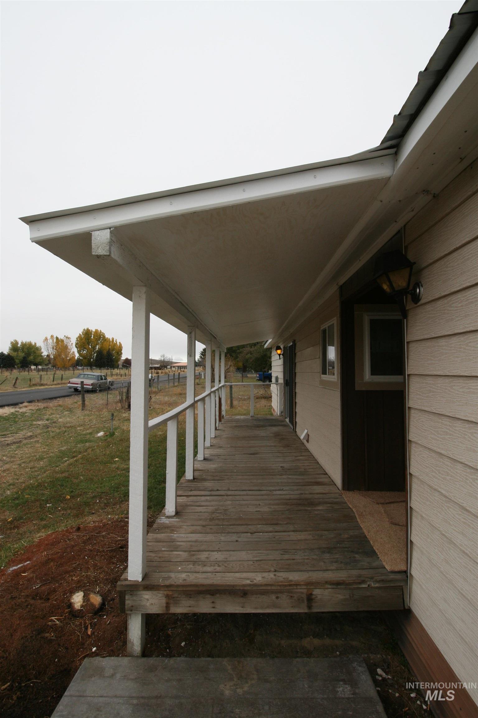 500 Somerville Street Property Photo 14