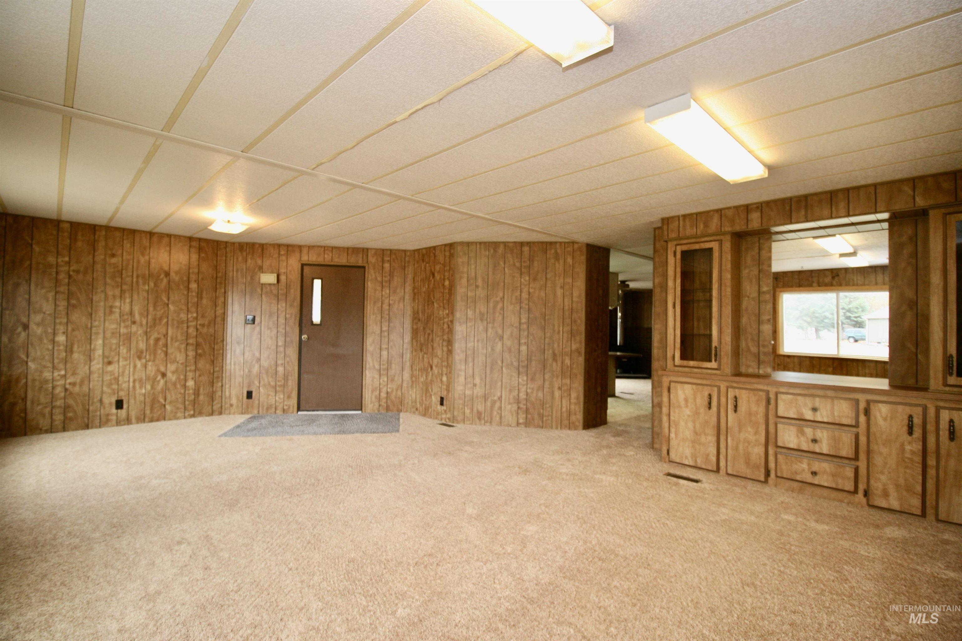 500 Somerville Street Property Photo 29