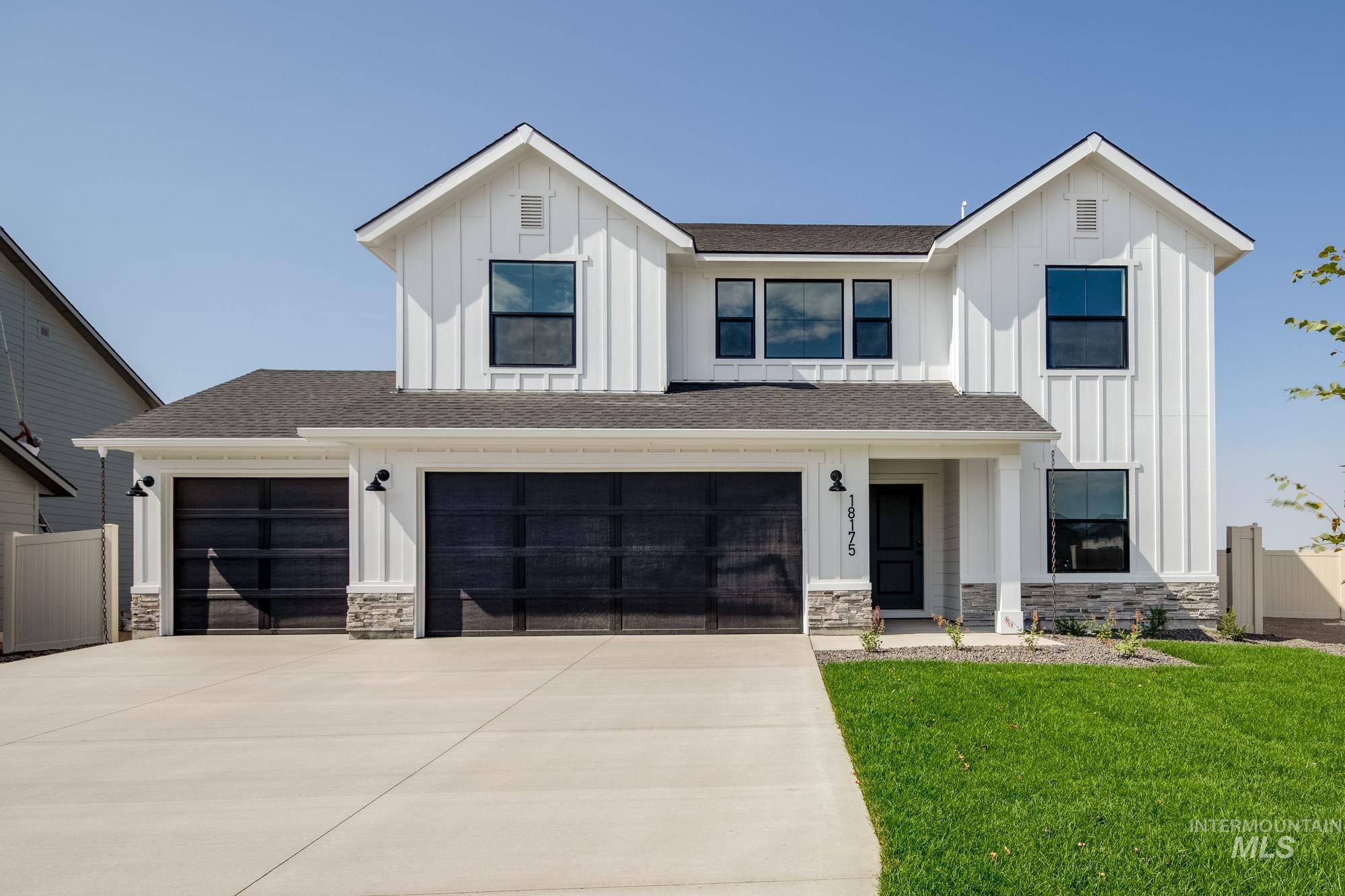 2381 N Silver Wolf Ave Property Photo 1