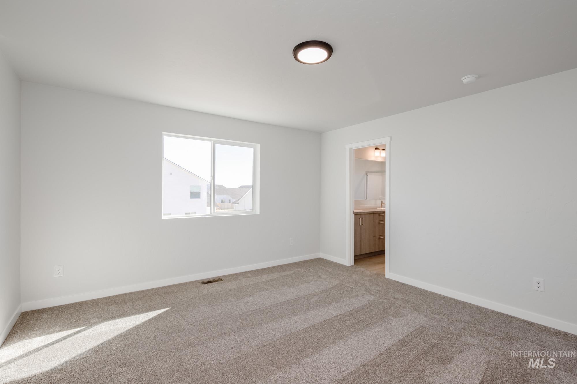 1104 Webb Brook St Property Photo 12