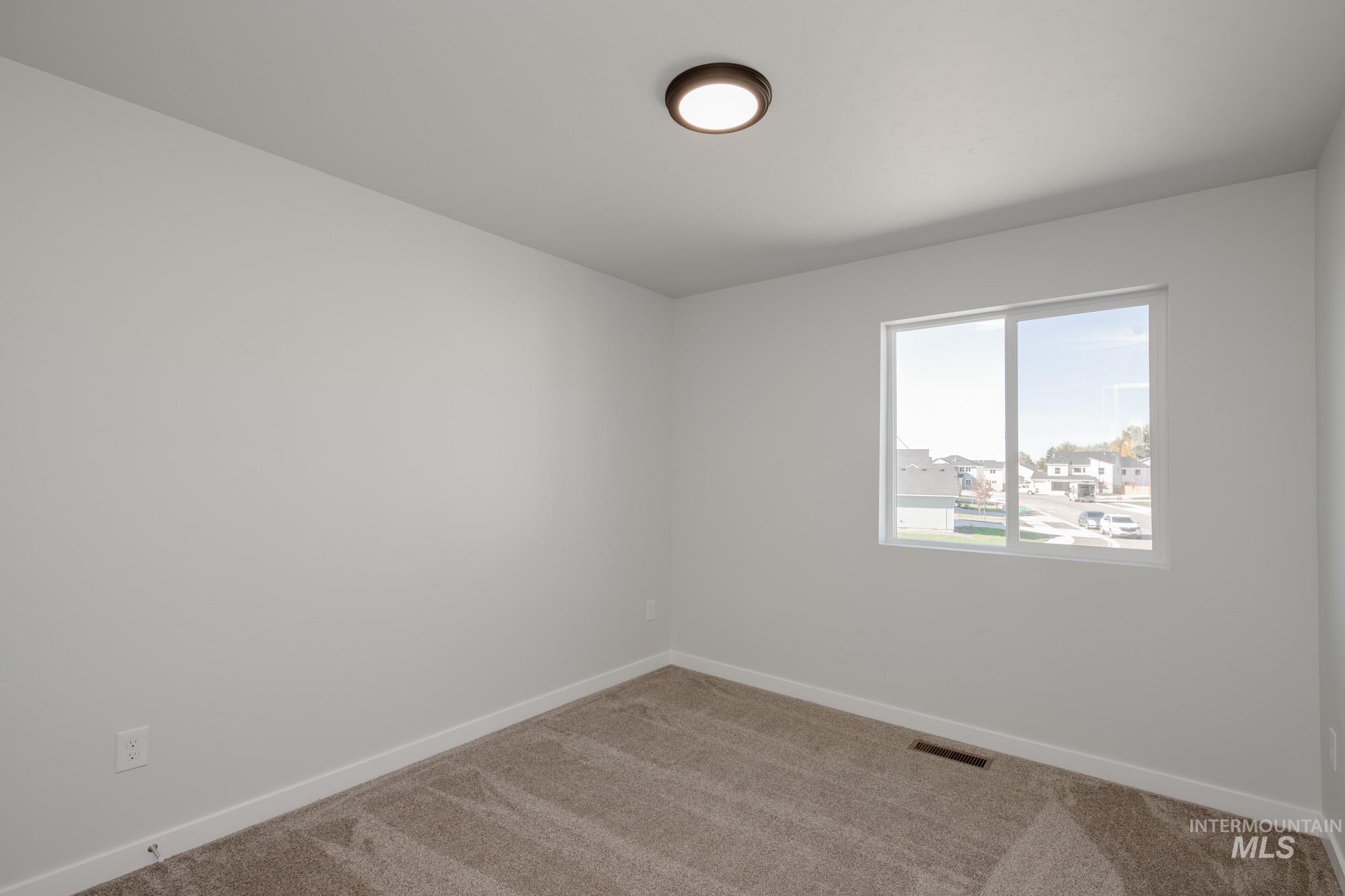 1104 Webb Brook St Property Photo 16