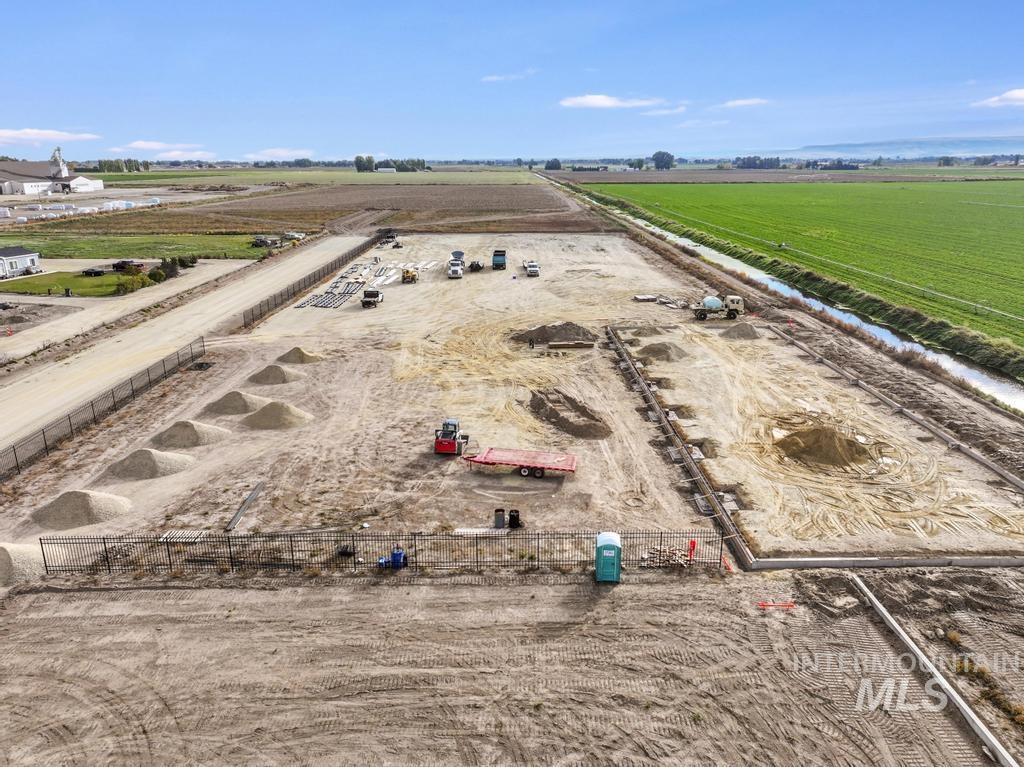 Tbd 200 W Lot 9 Property Photo 4