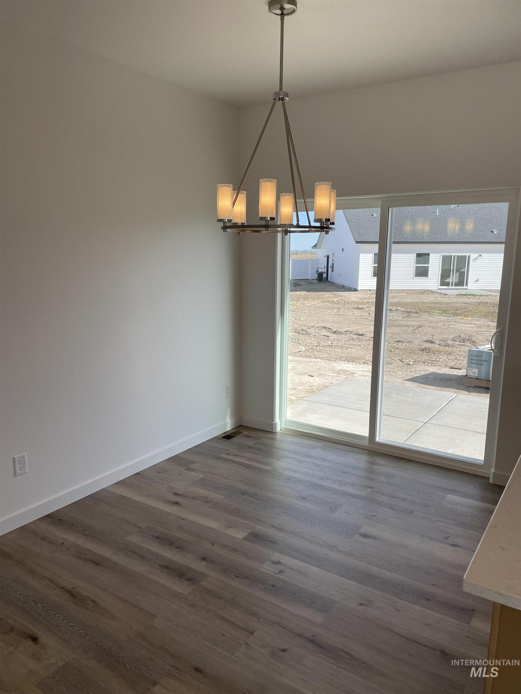 2015 Lowline Ave Property Photo 6