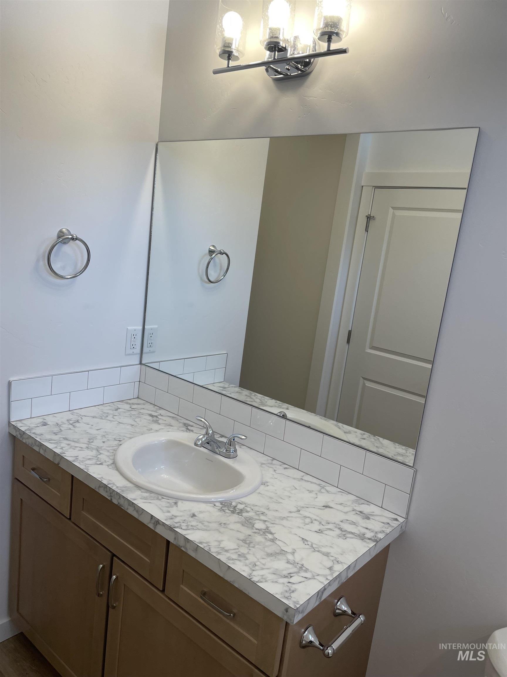 2015 Lowline Ave Property Photo 10
