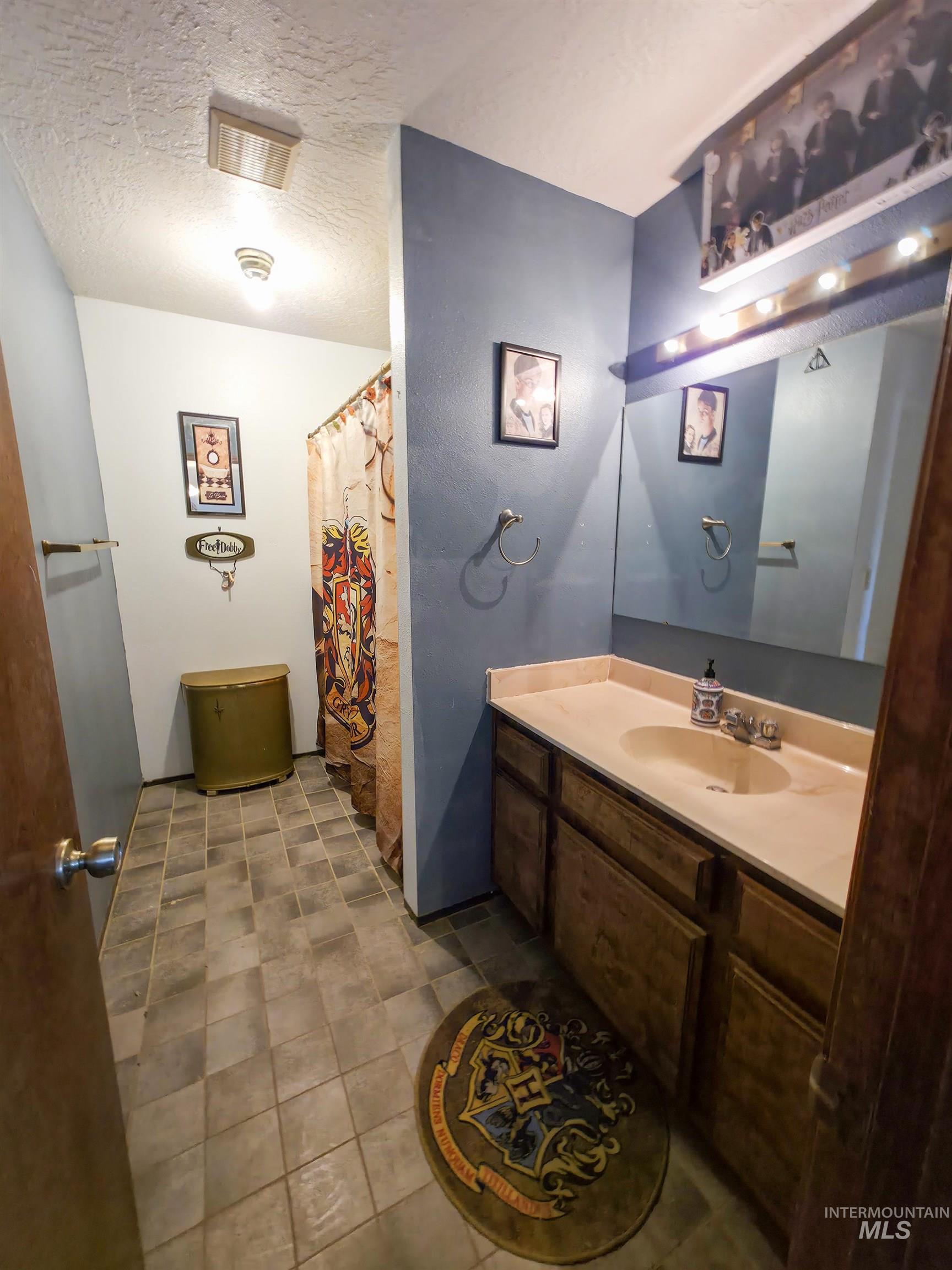 2796 Burton Ln Property Photo 14
