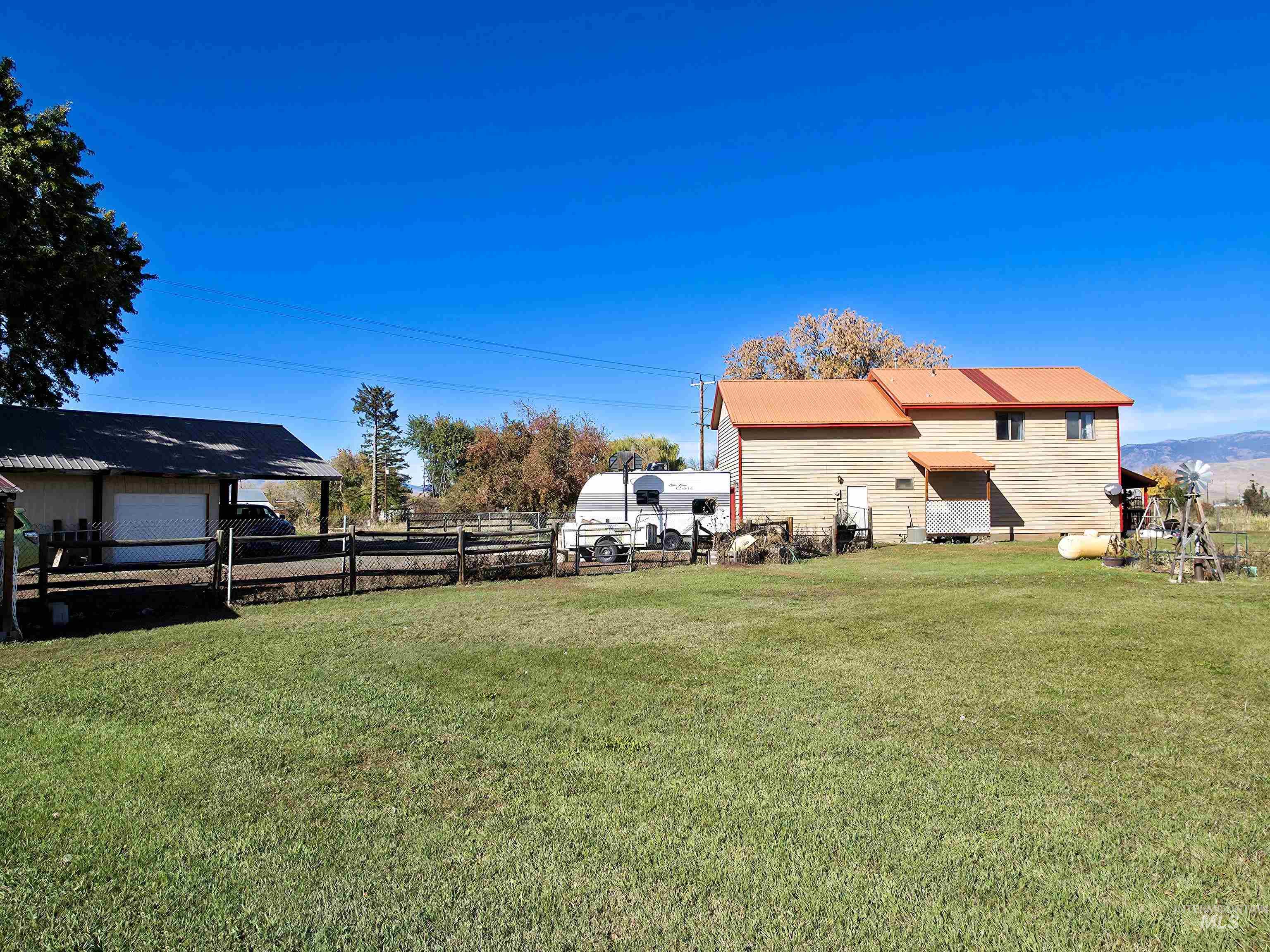 2796 Burton Ln Property Photo 25