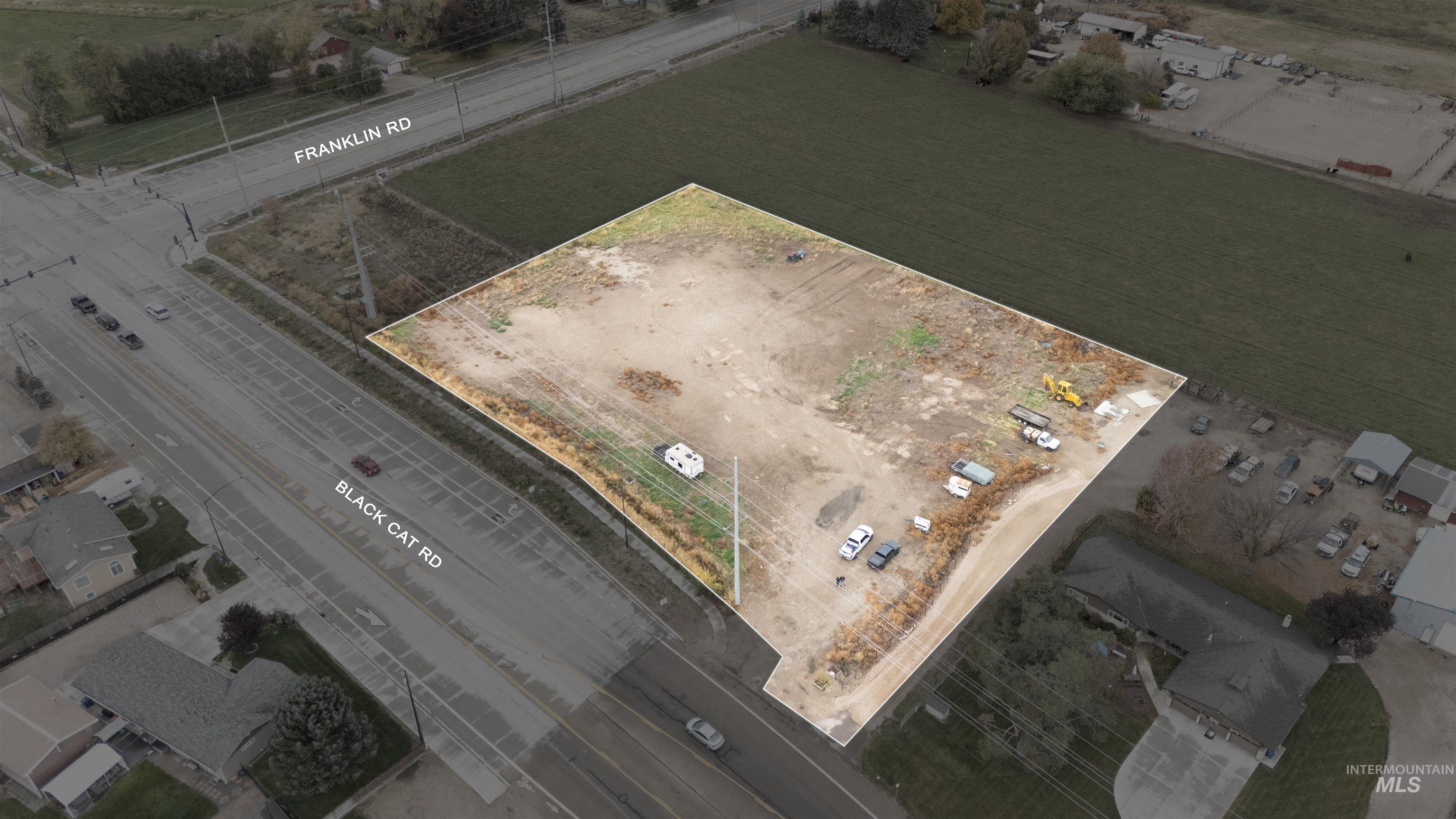 119 N Black Cat Rd Property Photo 2