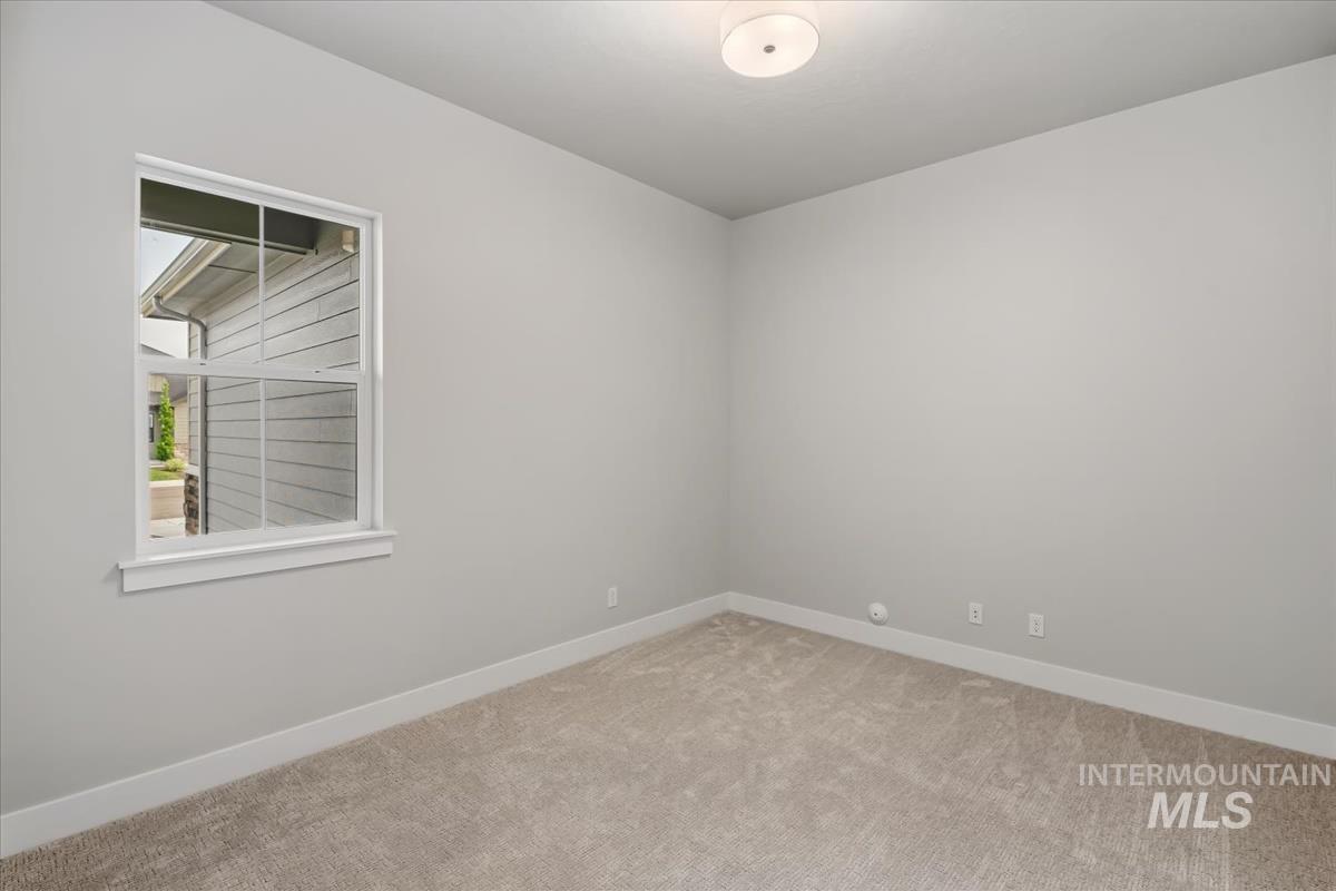 2147 E Blakehurst Ave. Property Photo 35