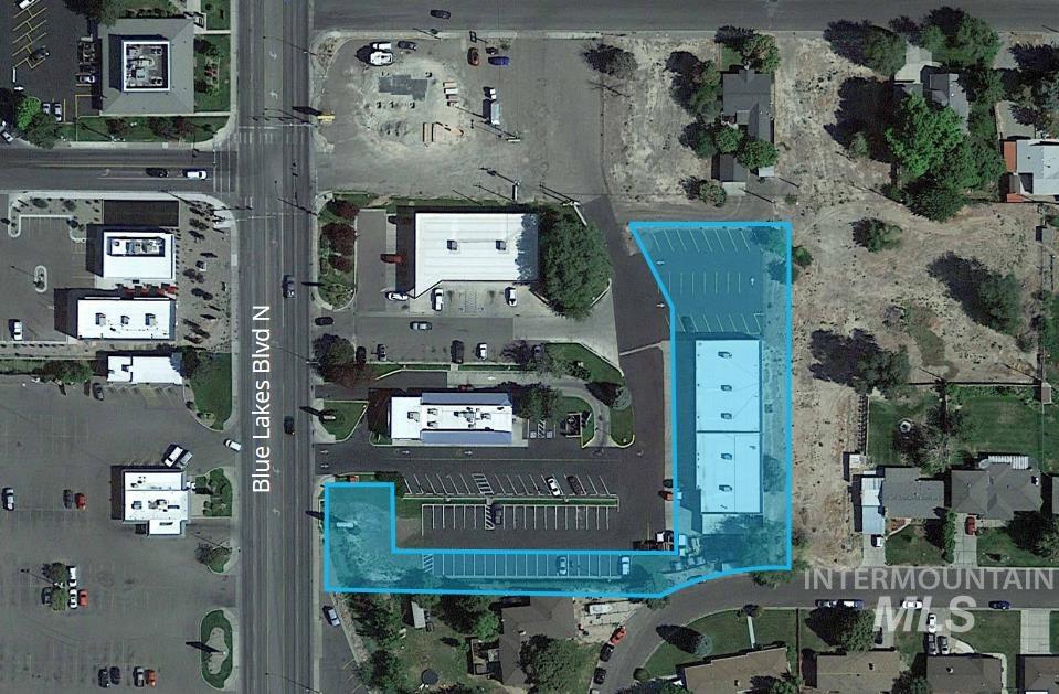 682 N Blue Lakes Blvd Property Photo 7