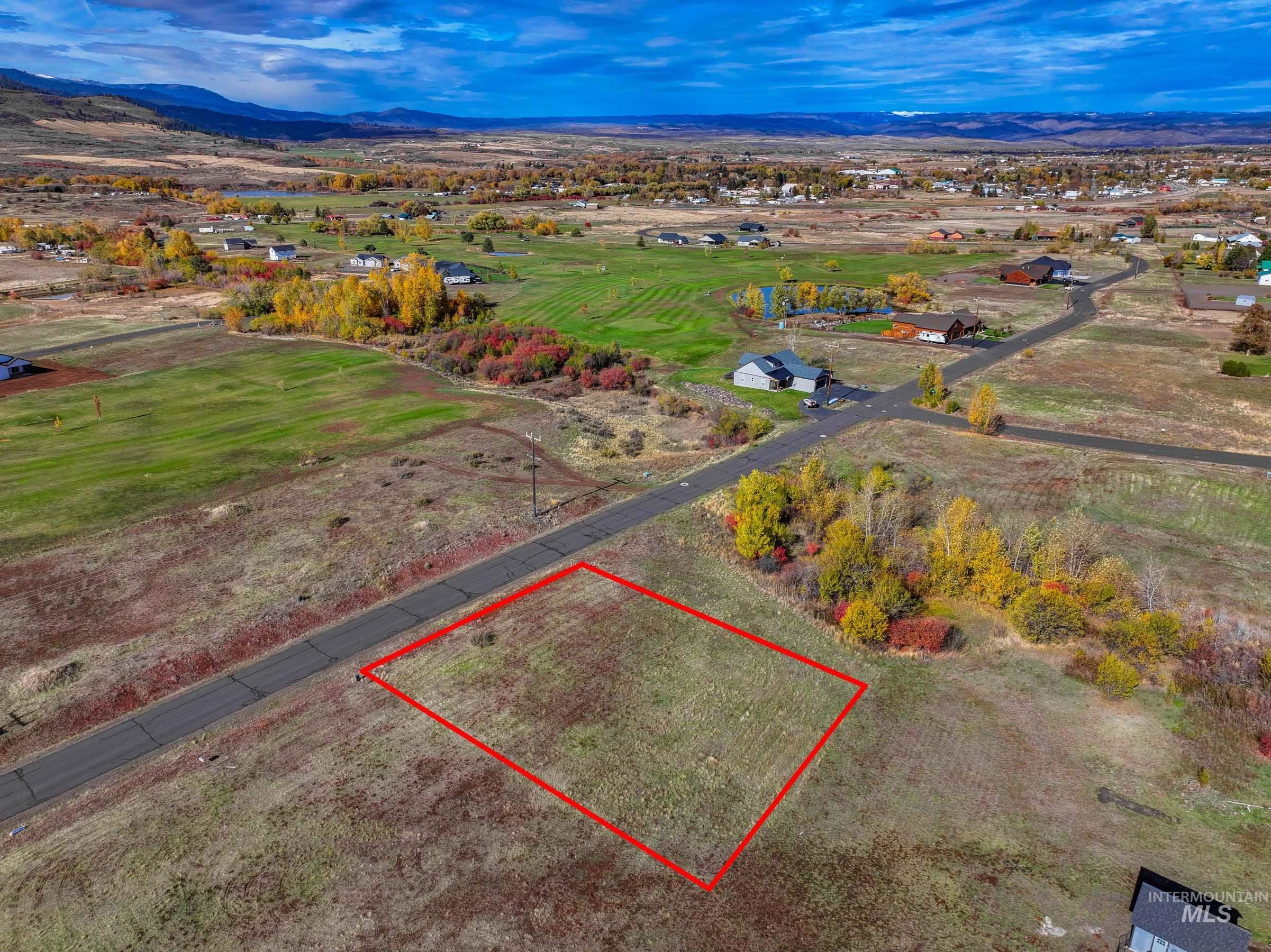 D-8 Fairway Lane Property Photo 33