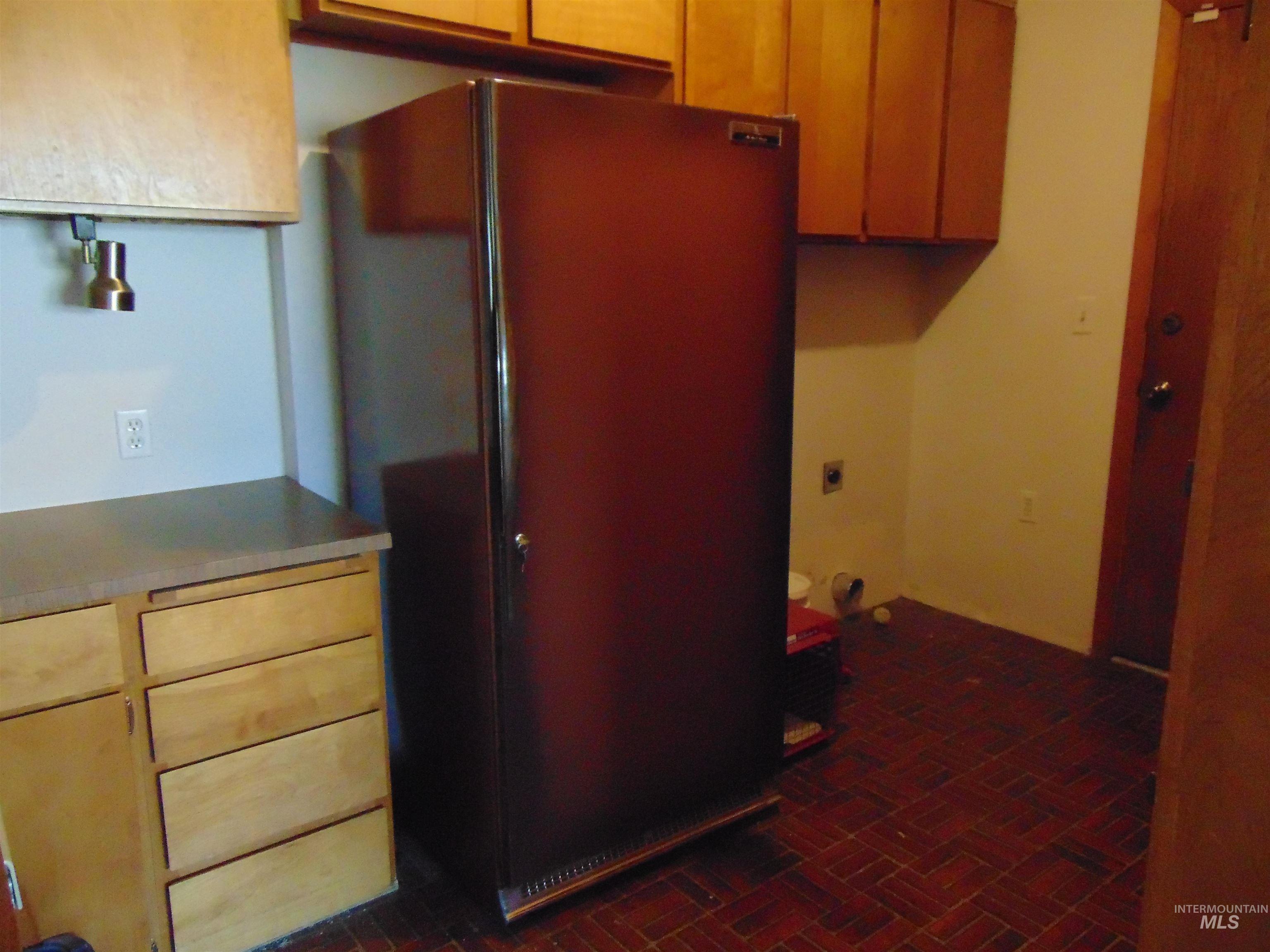 332 Sears Drive Property Photo 8