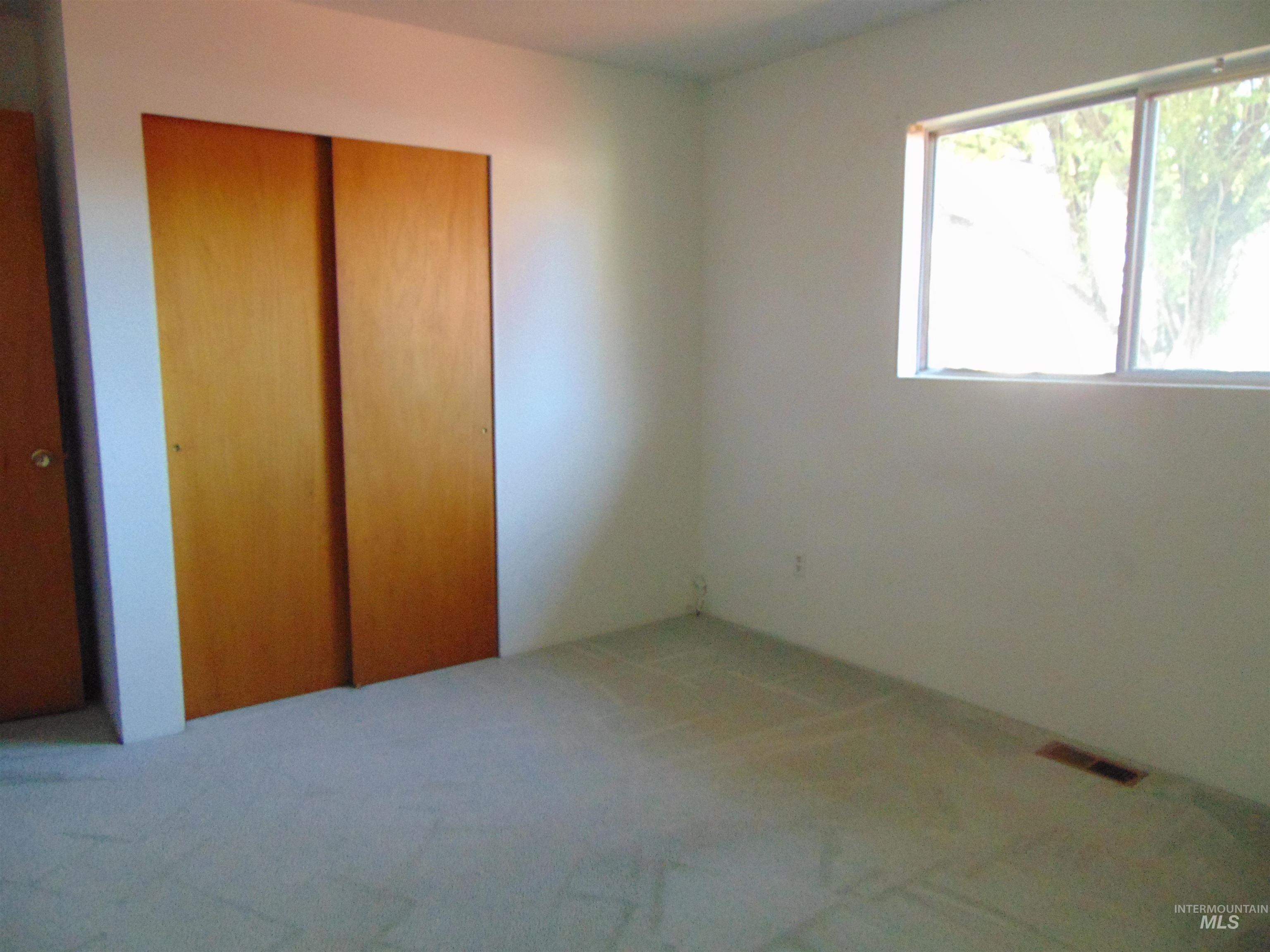 332 Sears Drive Property Photo 12