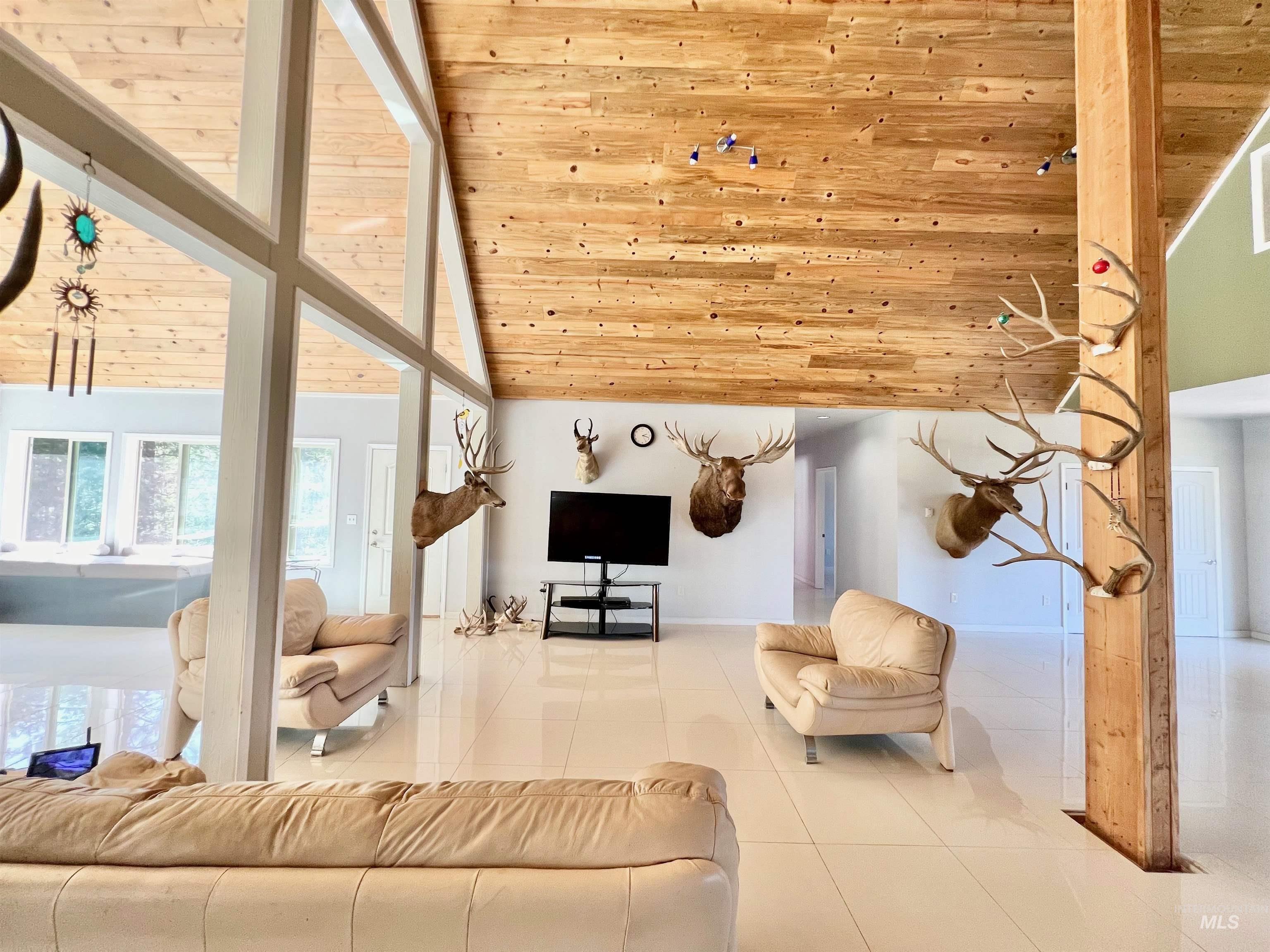 22545 Angel Ridge Road Property Photo 11