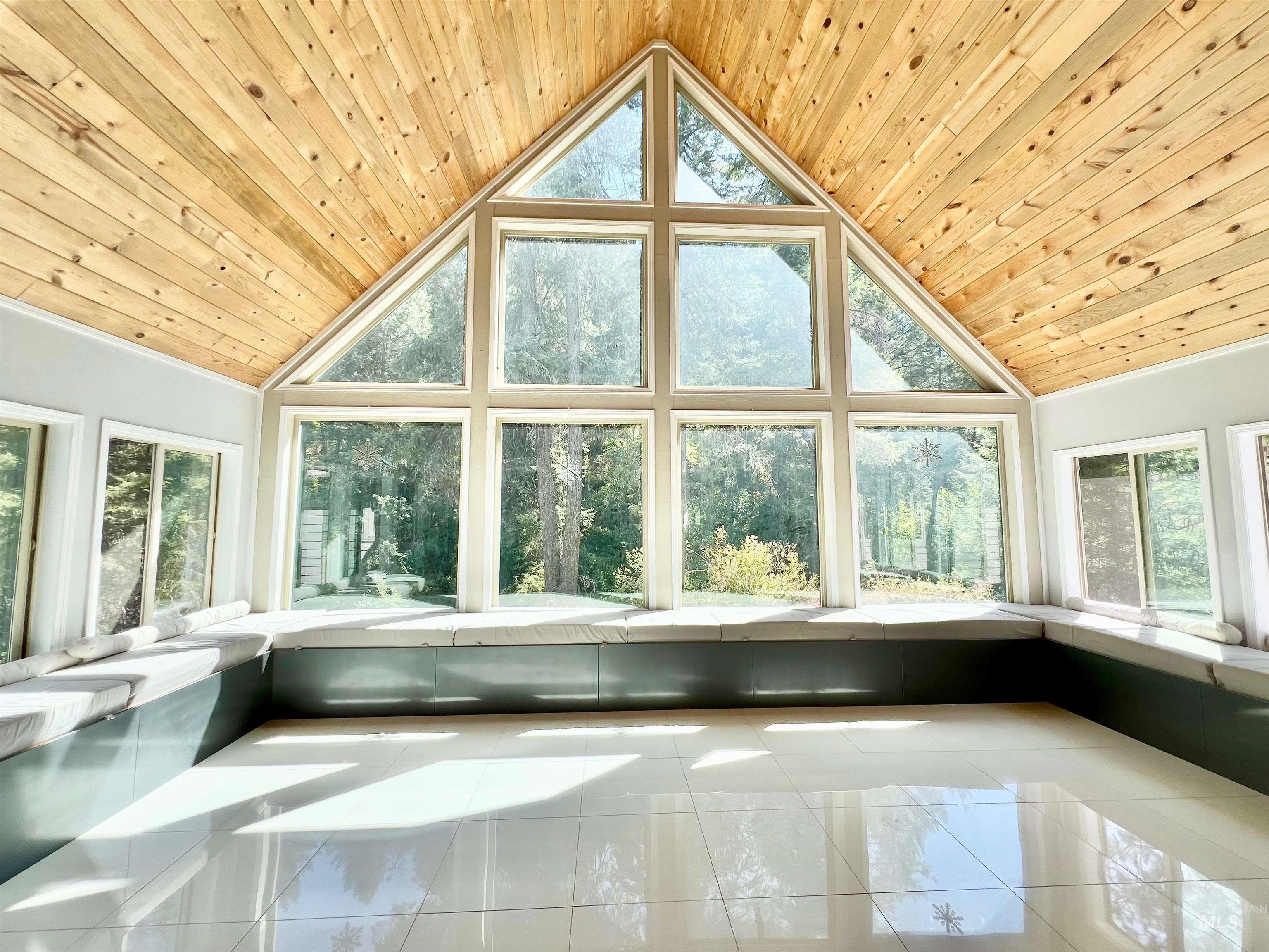 22545 Angel Ridge Road Property Photo 13
