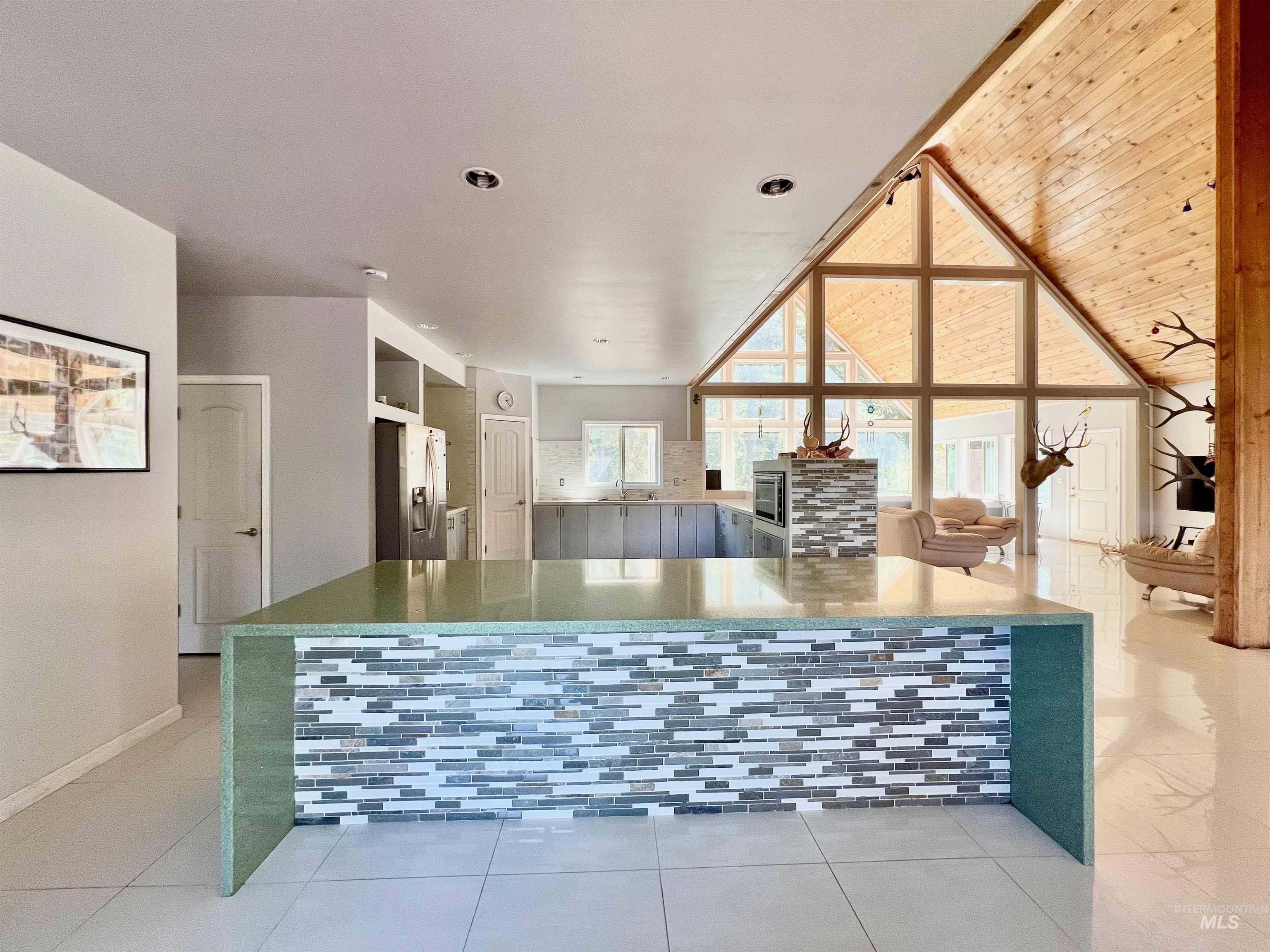 22545 Angel Ridge Road Property Photo 15