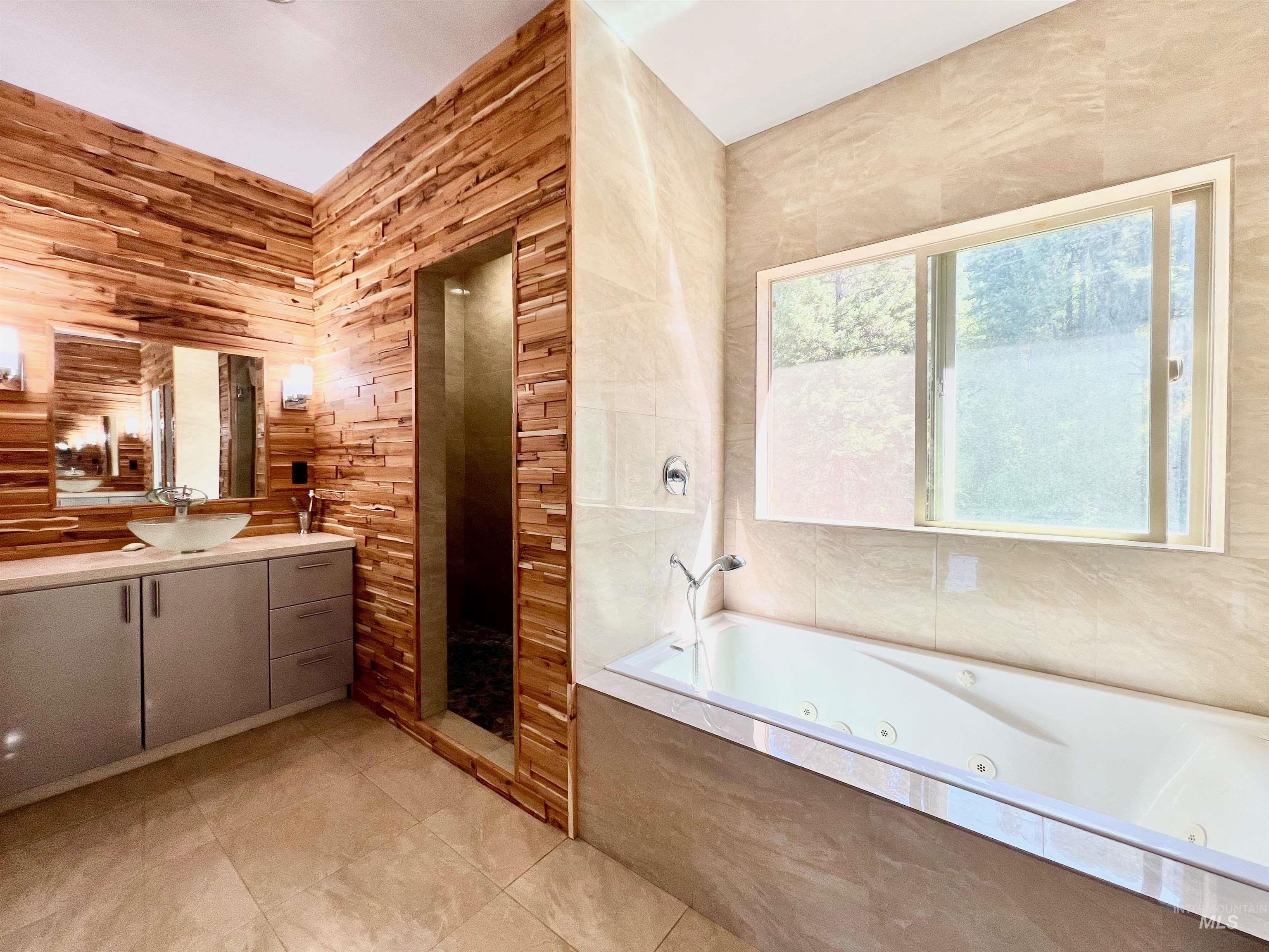 22545 Angel Ridge Road Property Photo 25