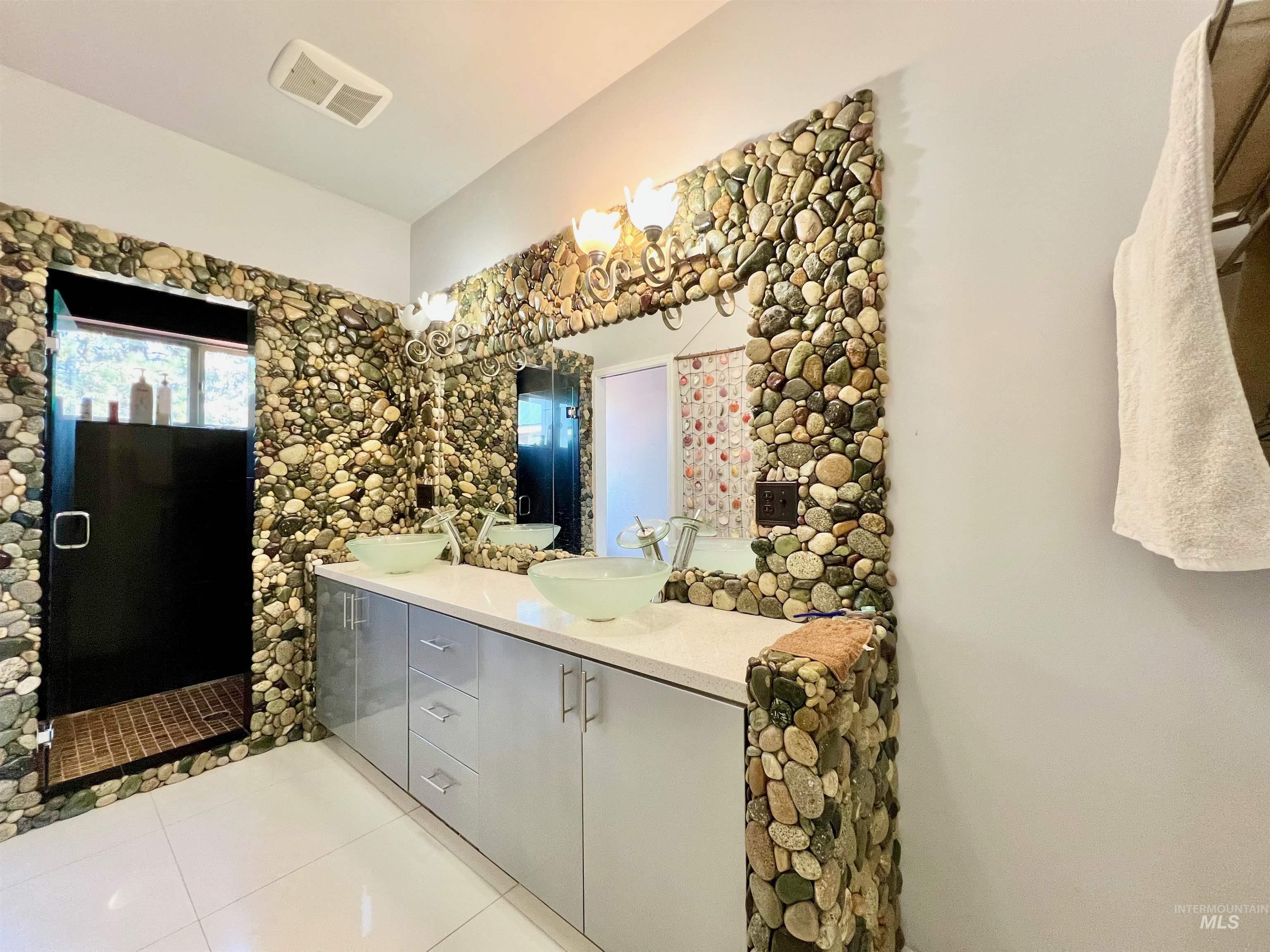 22545 Angel Ridge Road Property Photo 32
