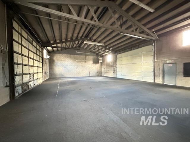 427 Troy Rd Property Photo 23