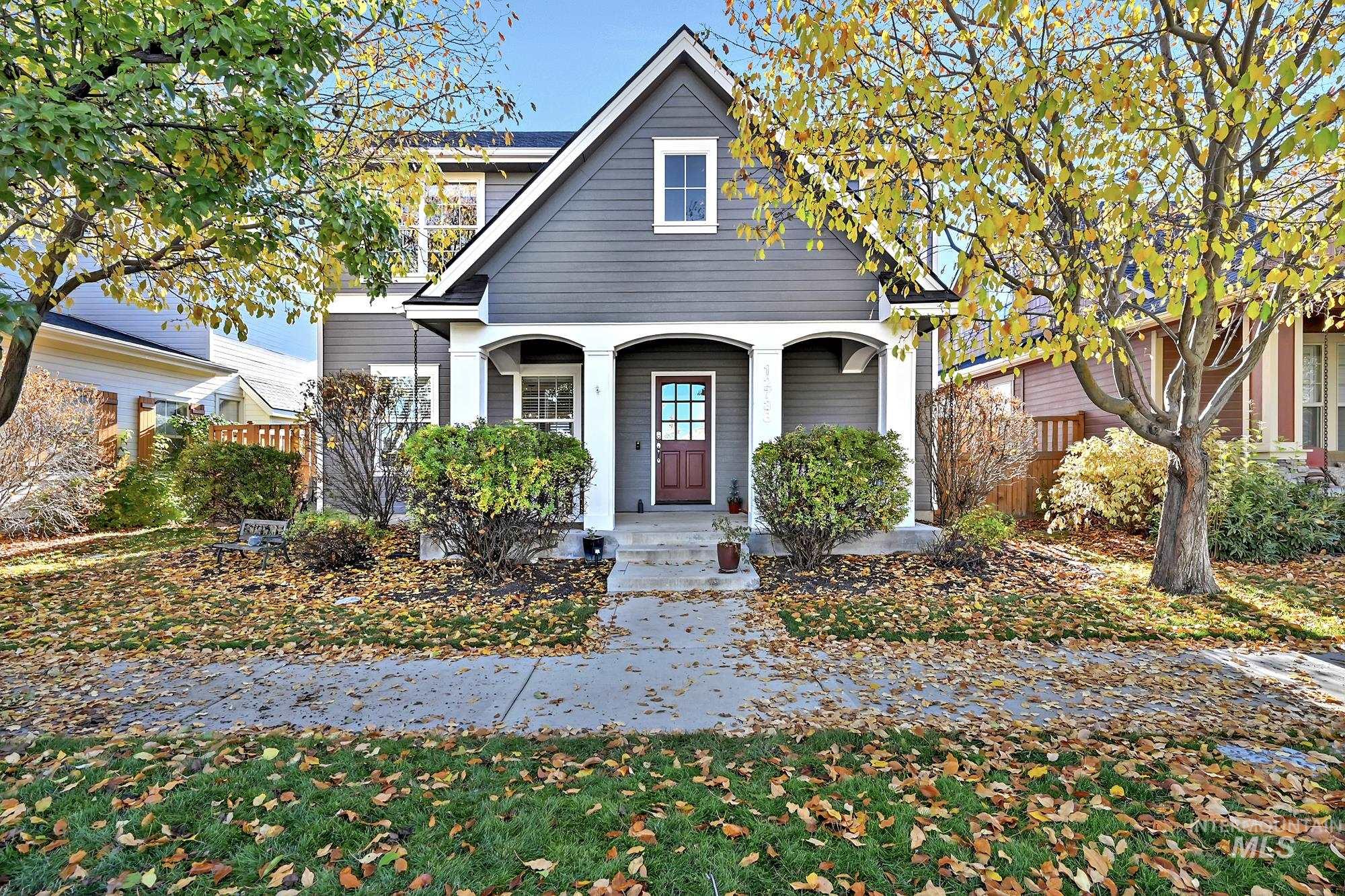 12738 N 11th Avenue Property Photo 1