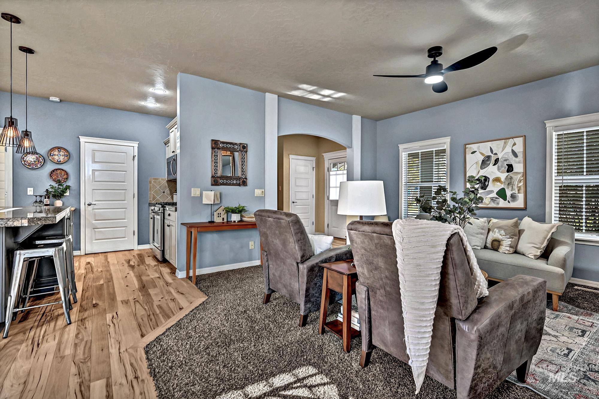 12738 N 11th Avenue Property Photo 3