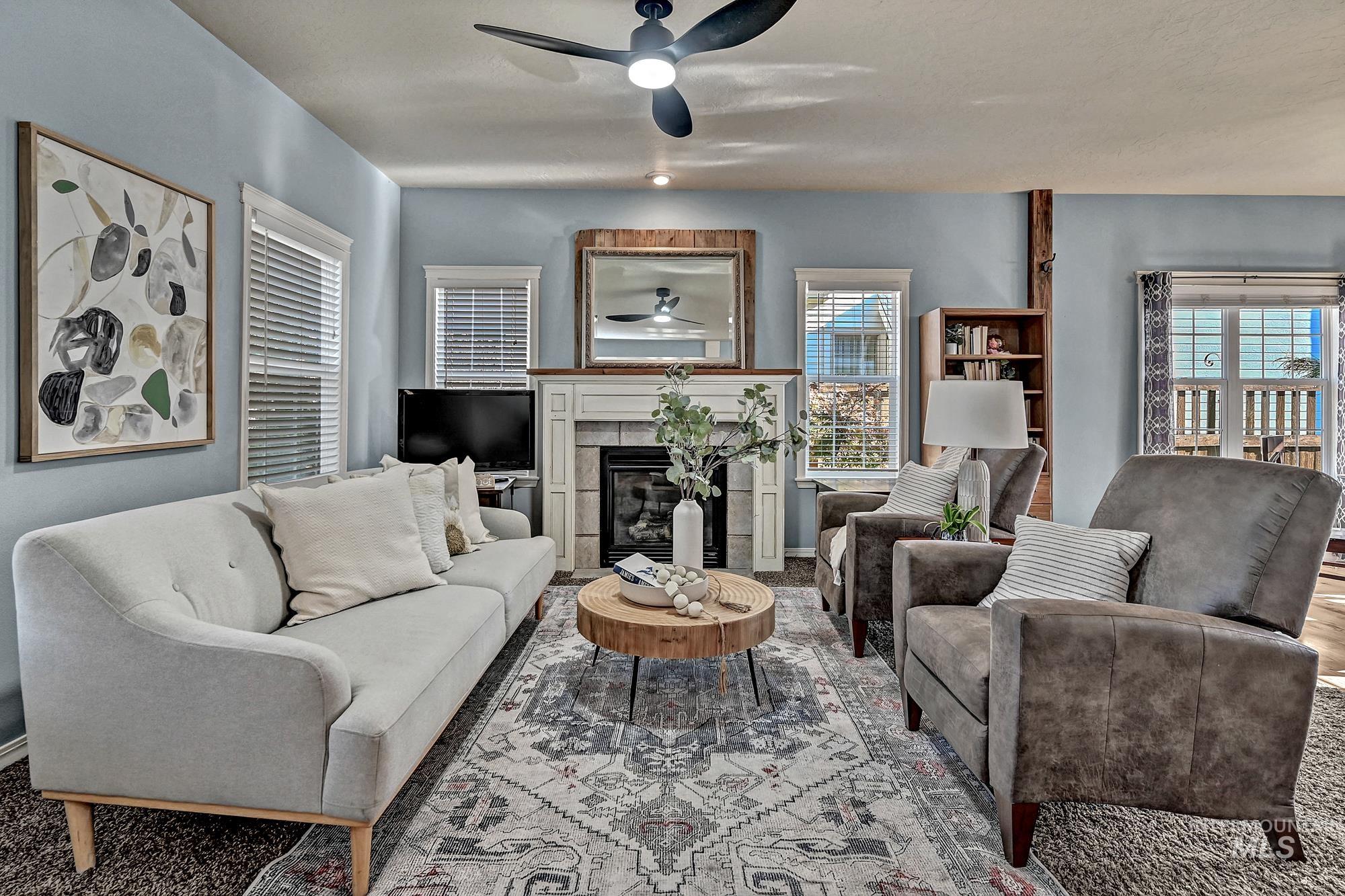 12738 N 11th Avenue Property Photo 5