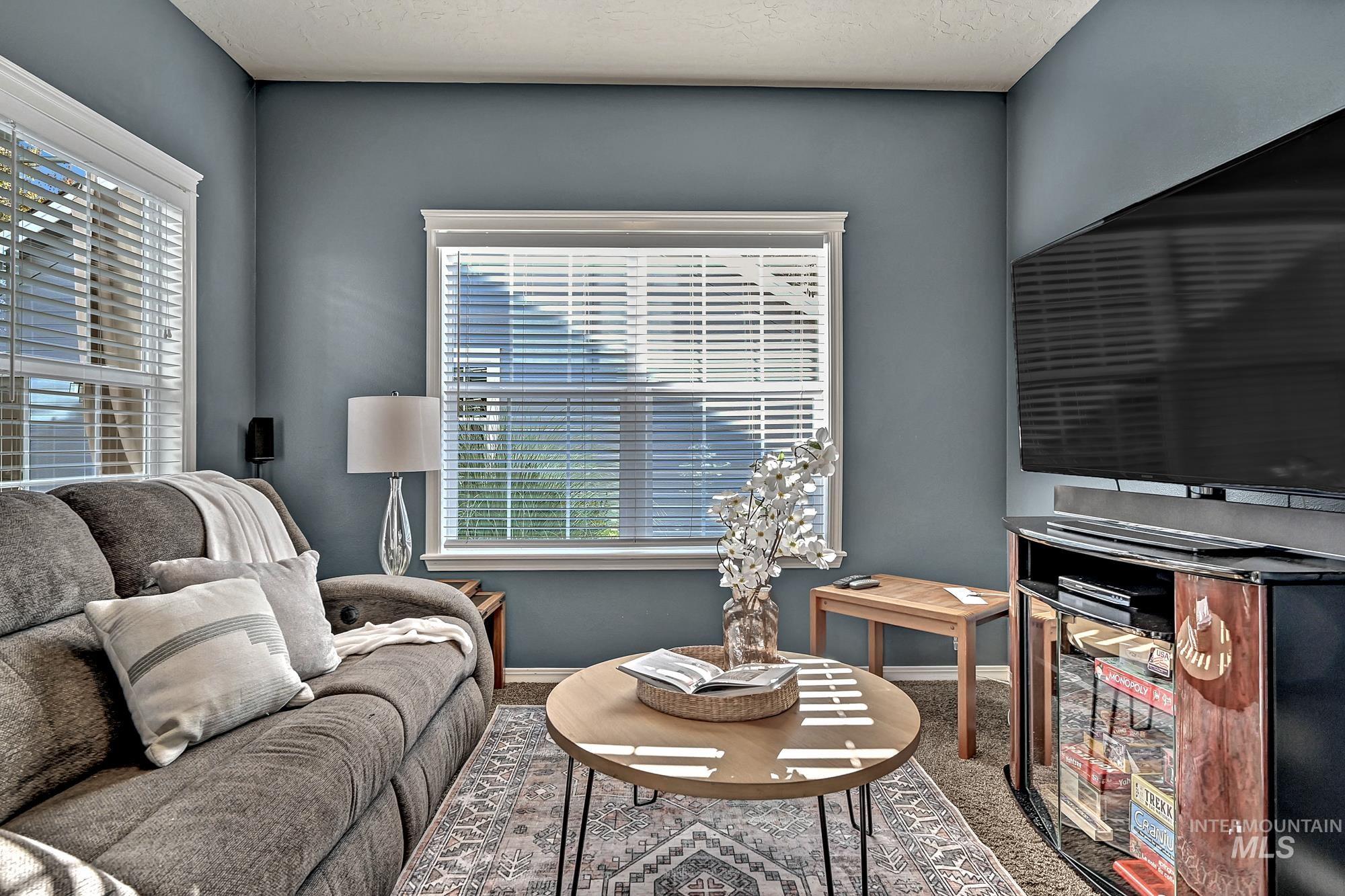 12738 N 11th Avenue Property Photo 9