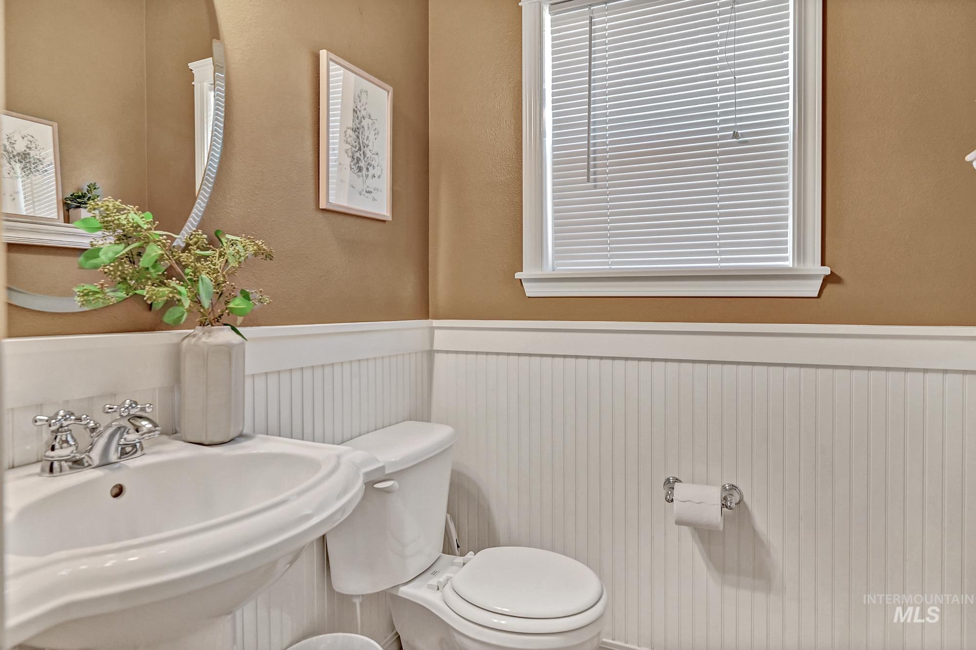 12738 N 11th Avenue Property Photo 11