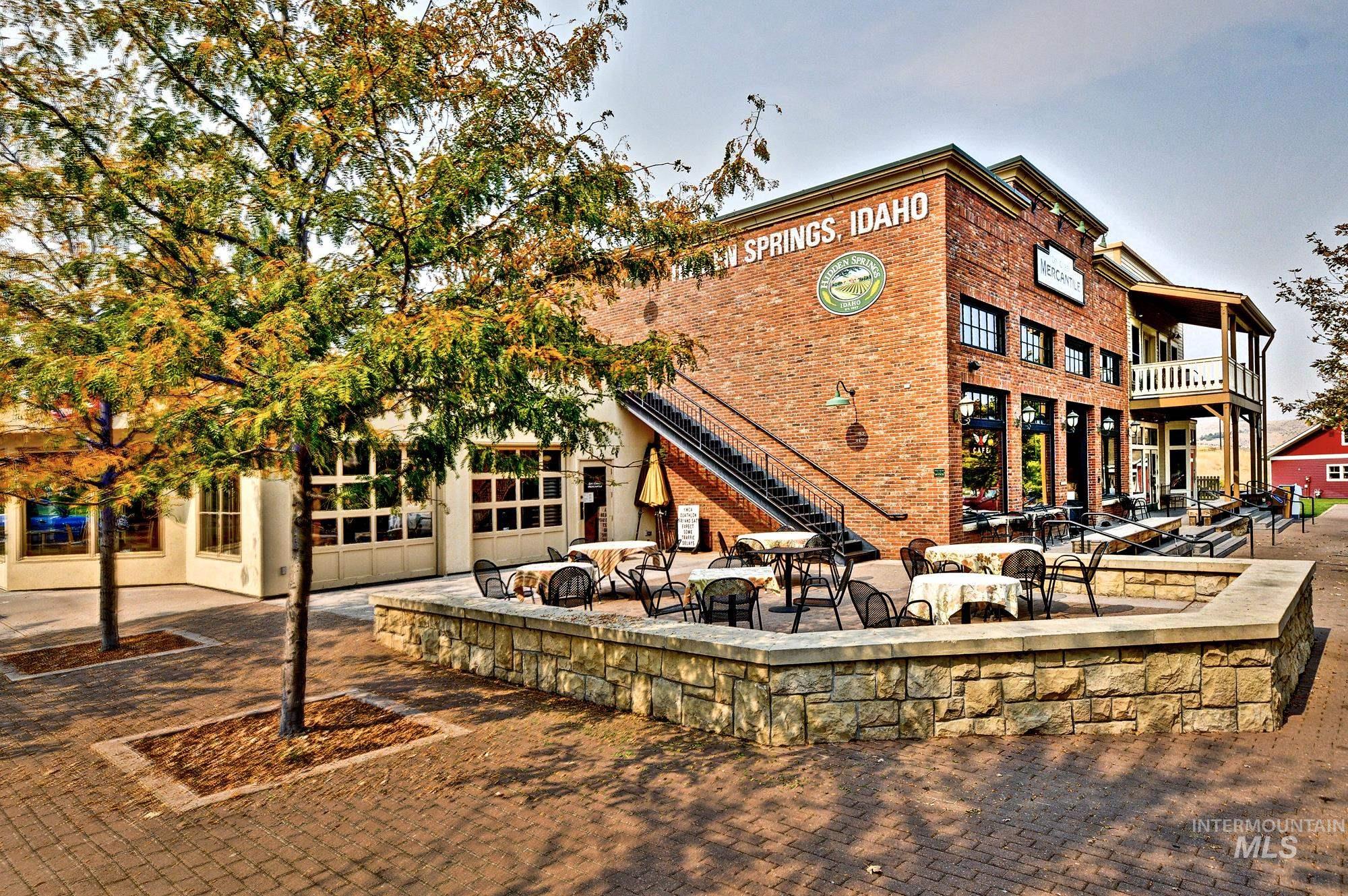 12738 N 11th Avenue Property Photo 26