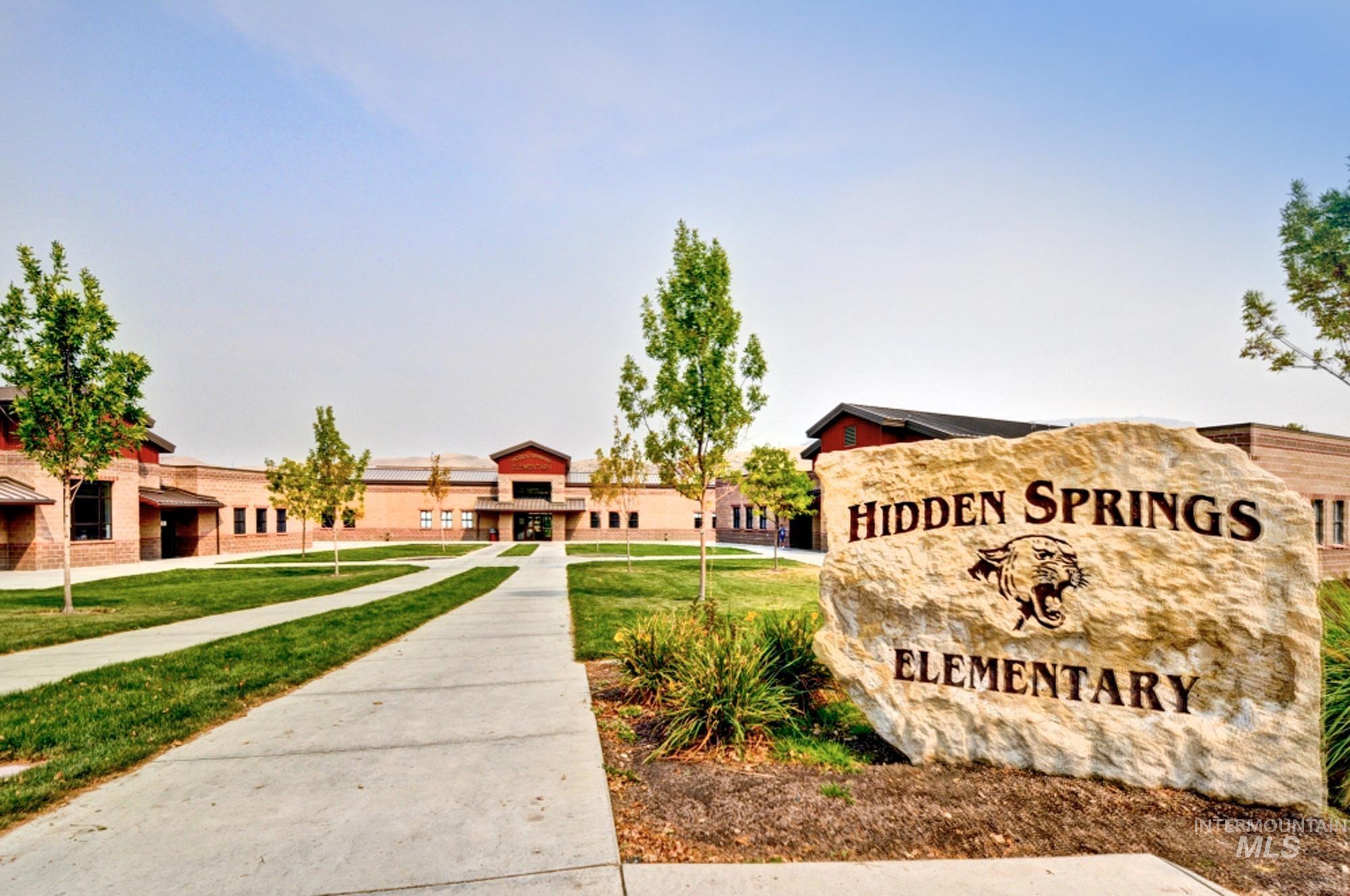 12738 N 11th Avenue Property Photo 27