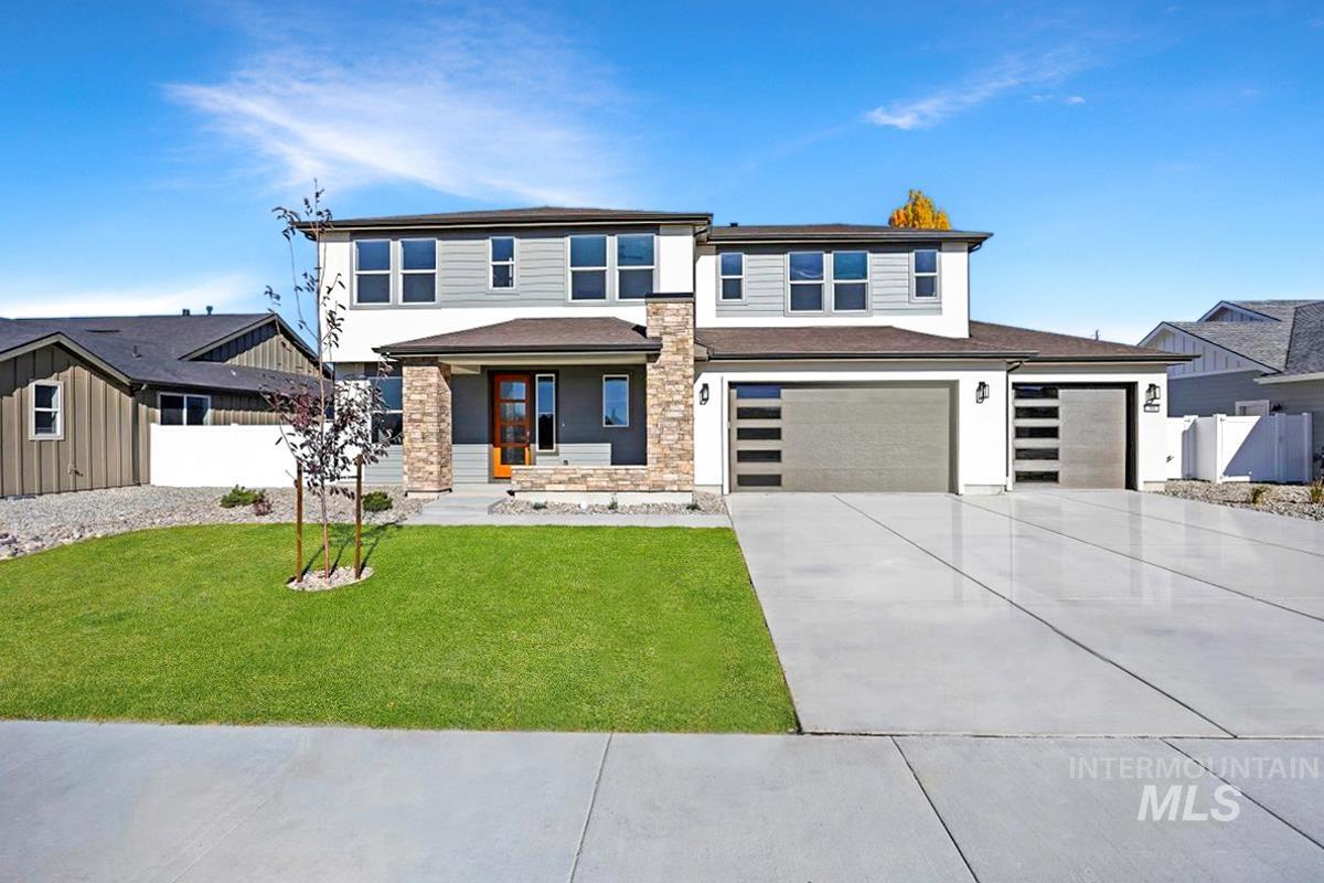 306 Maxine Lane West Property Photo 1