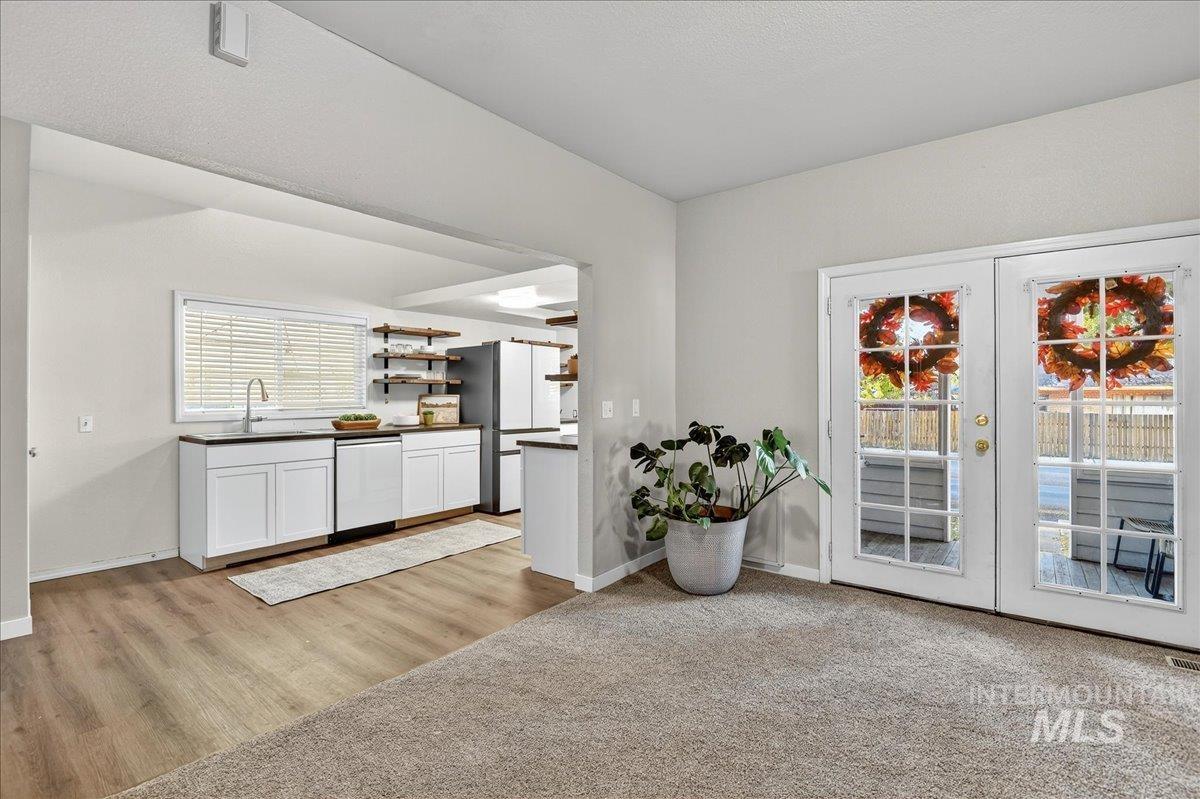 624 6th Avenue South Property Photo 12