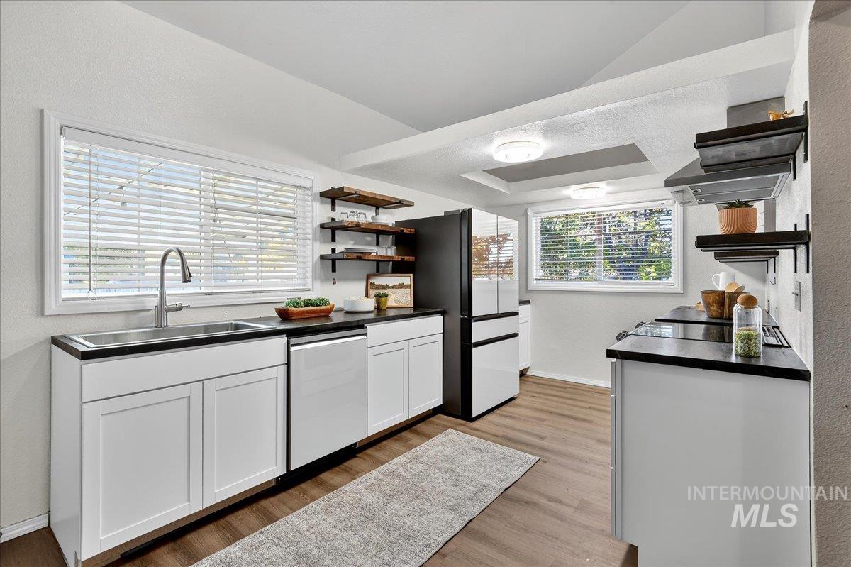 624 6th Avenue South Property Photo 14