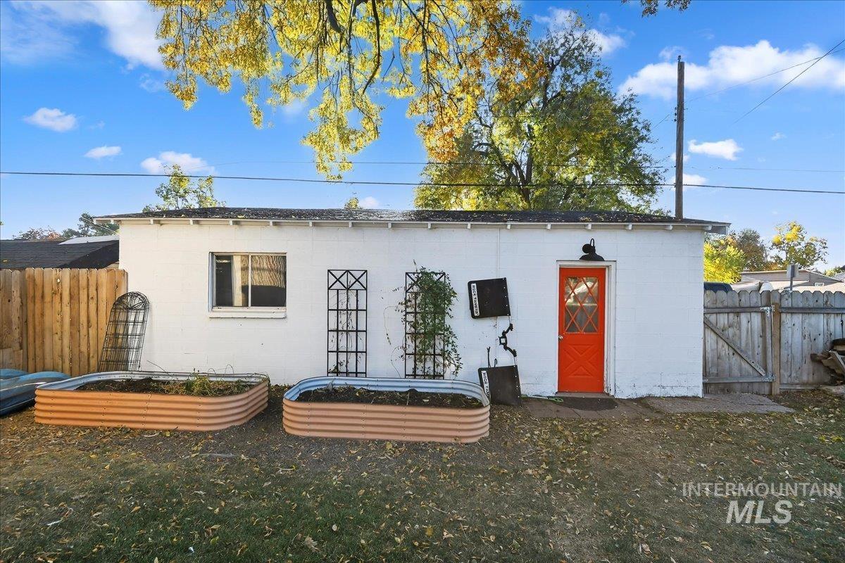 624 6th Avenue South Property Photo 36