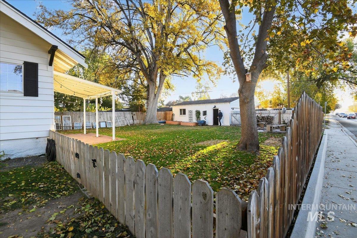 624 6th Avenue South Property Photo 37