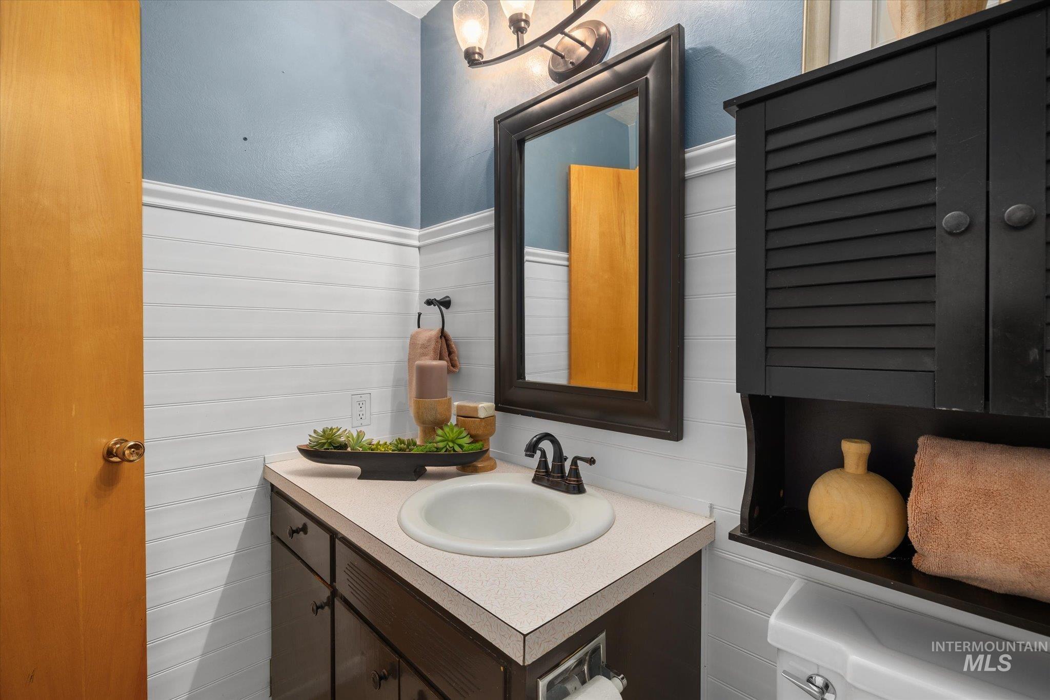 222 Dawn St Property Photo 29