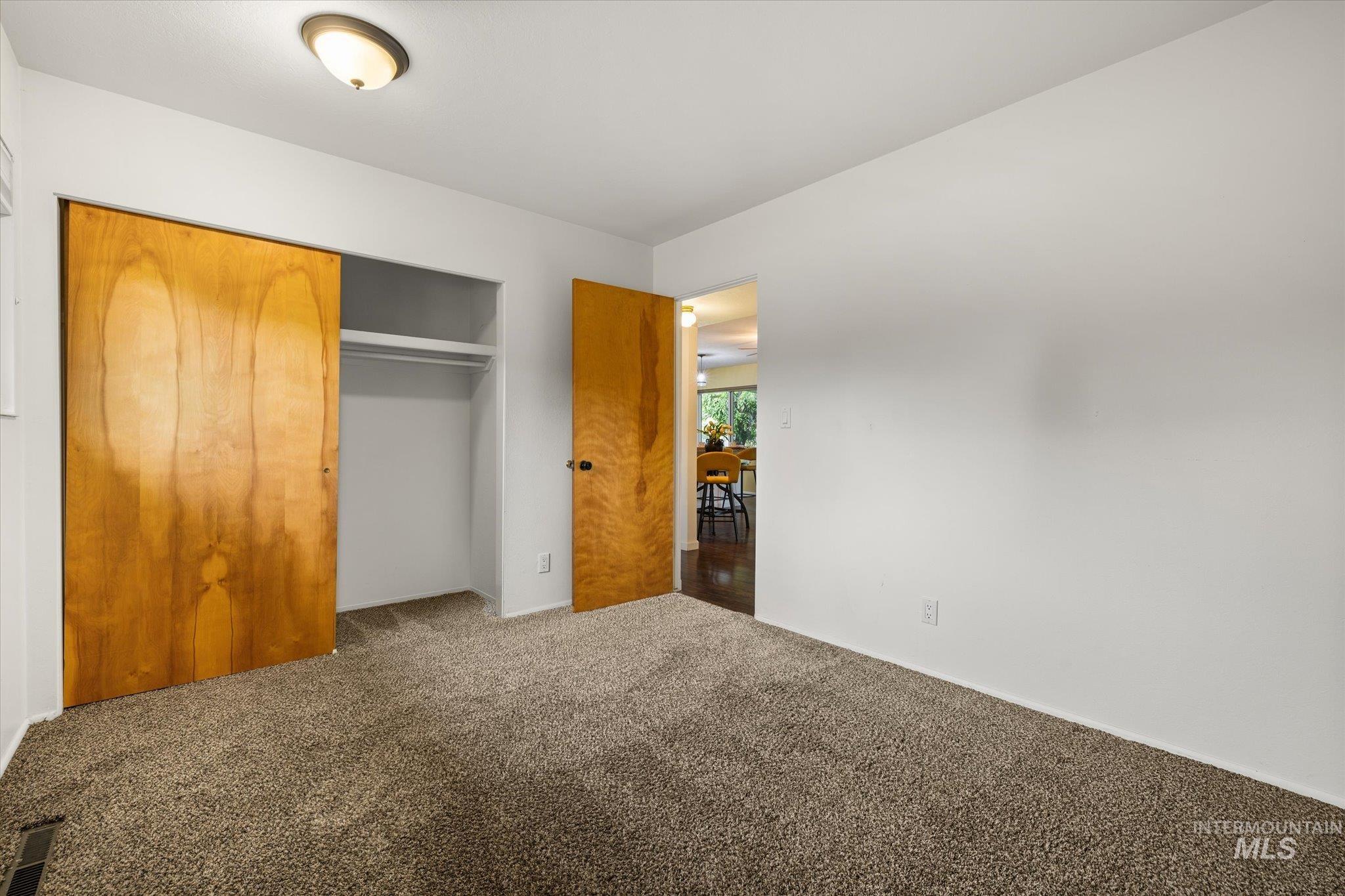 222 Dawn St Property Photo 31