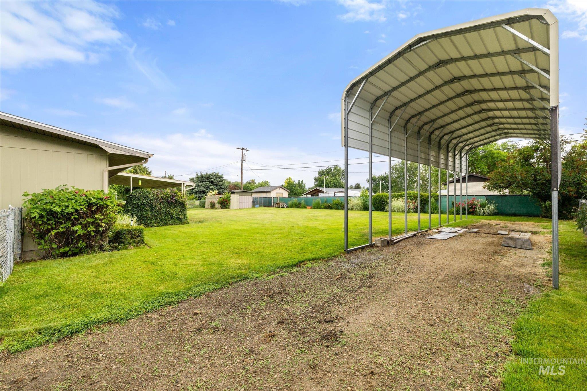 222 Dawn St Property Photo 40